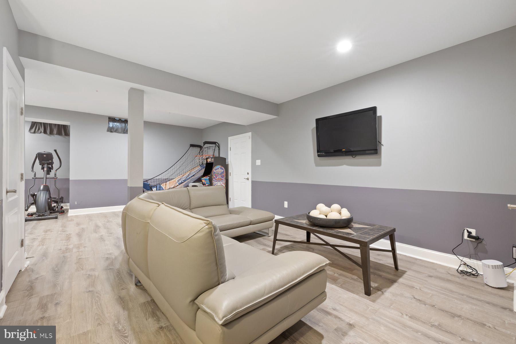 CEDAR LANE FARMS - Residential