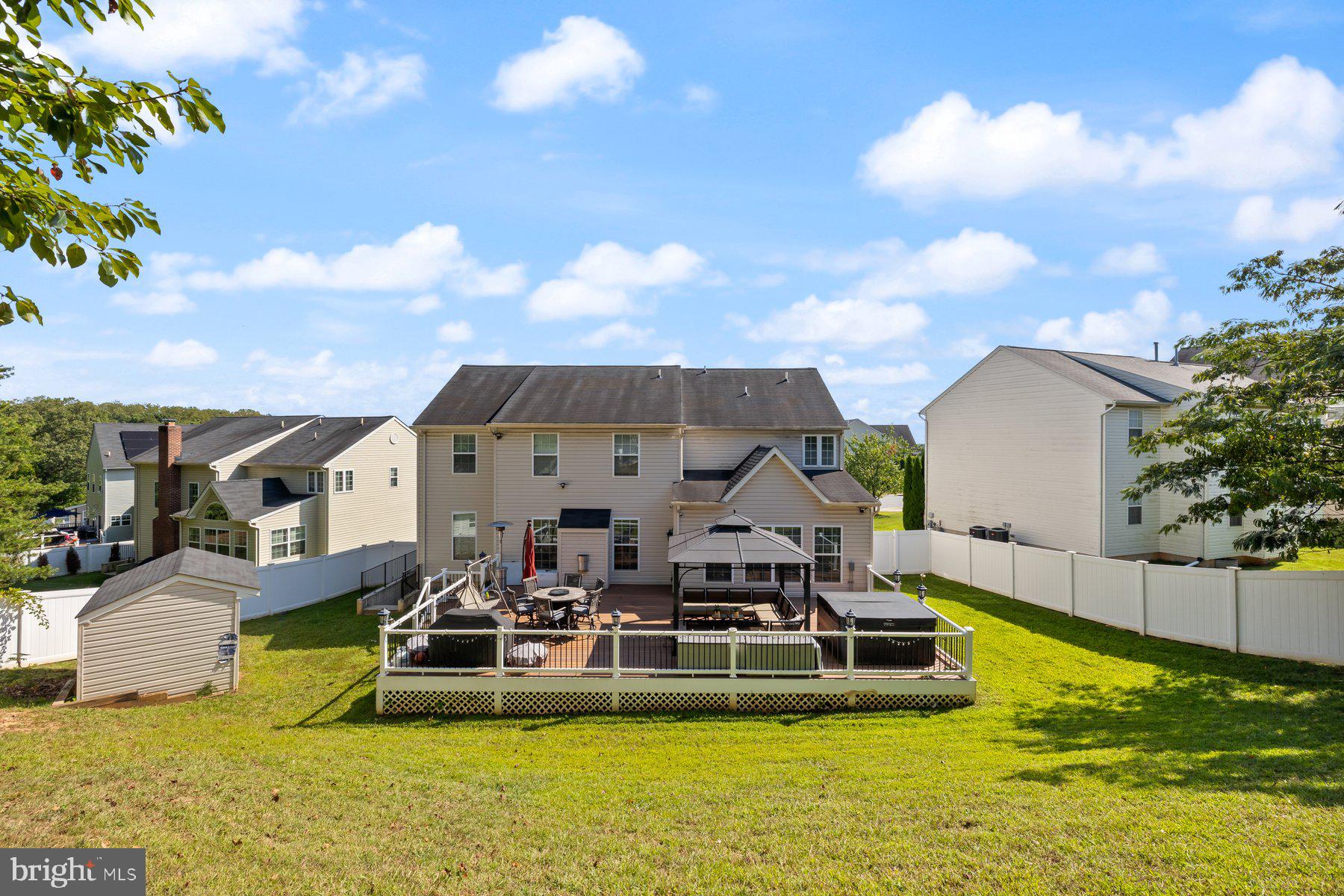 CEDAR LANE FARMS - Residential