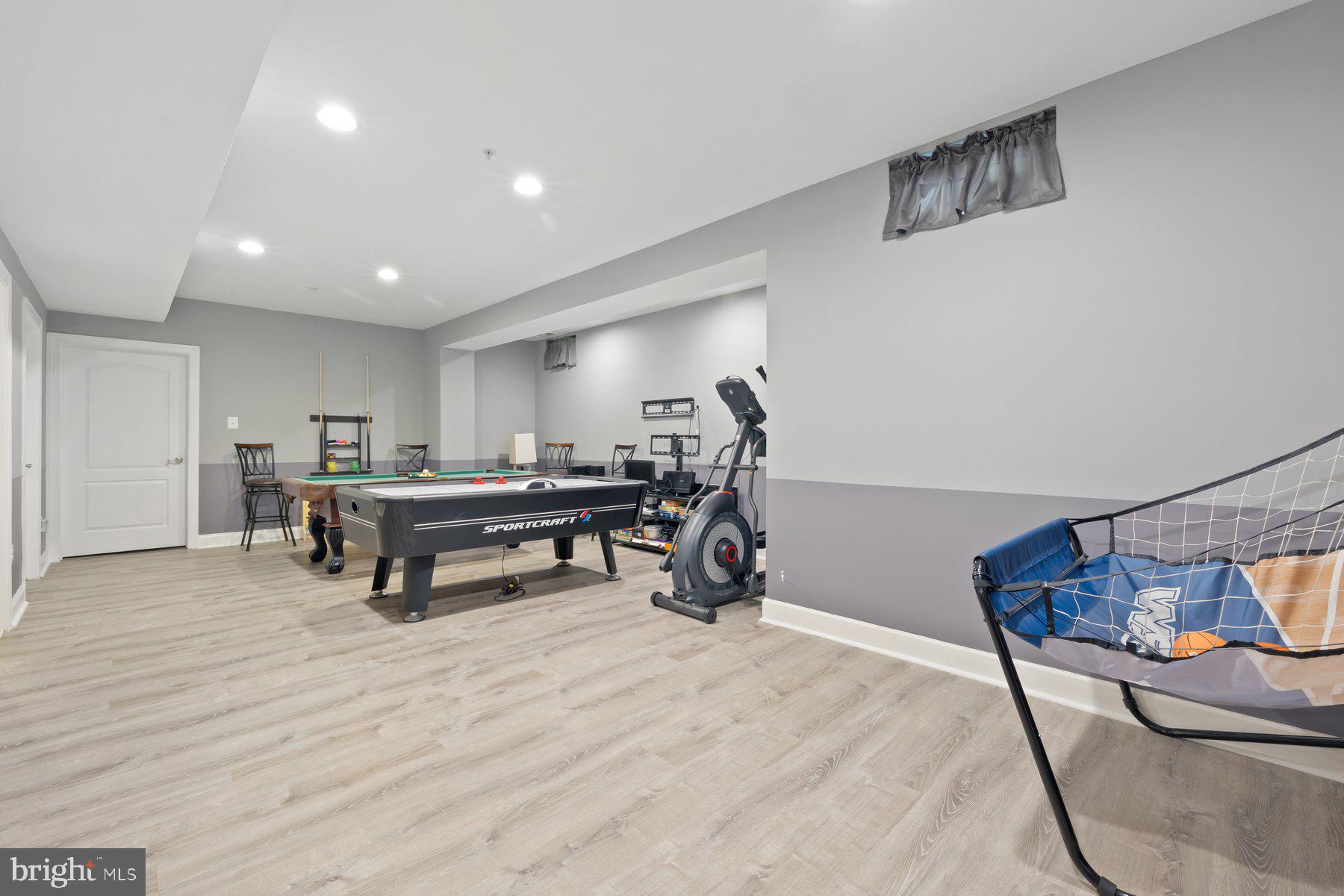 CEDAR LANE FARMS - Residential