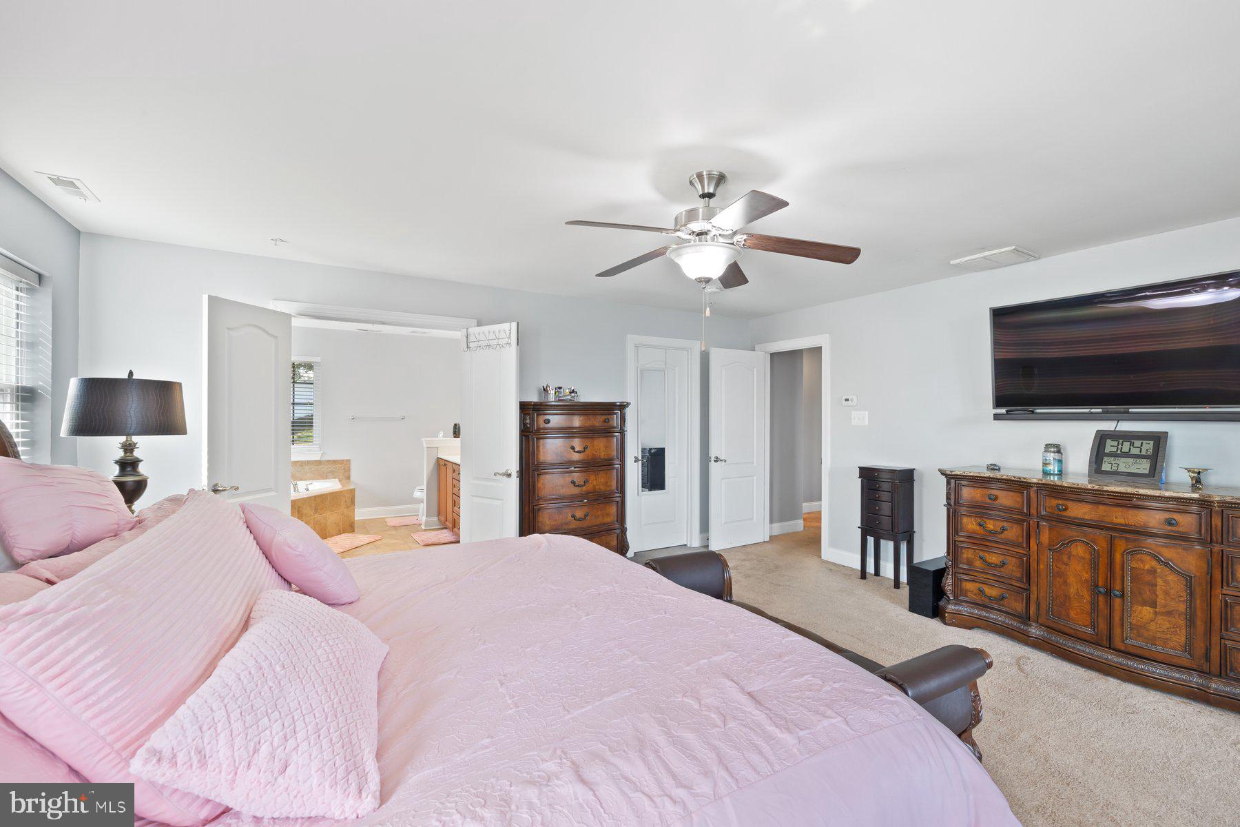 CEDAR LANE FARMS - Residential