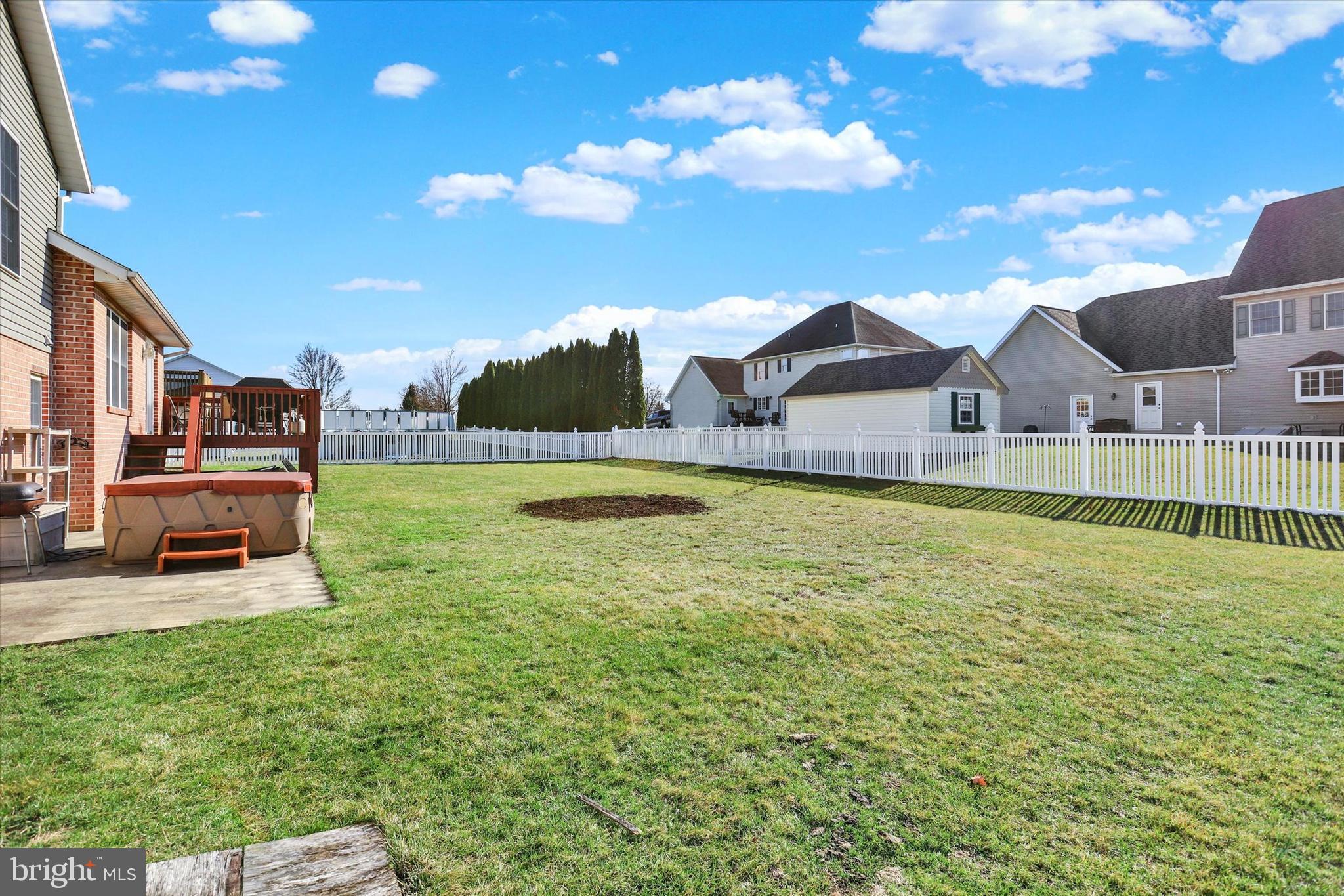 LAURICH MEADOWS - Residential