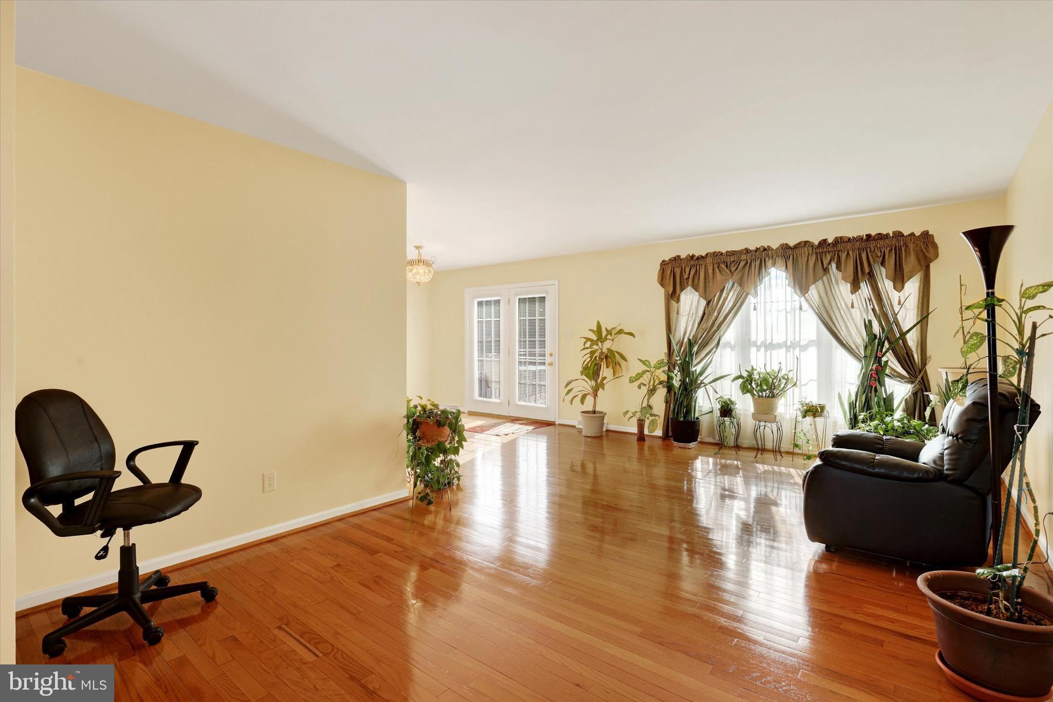 LAURICH MEADOWS - Residential