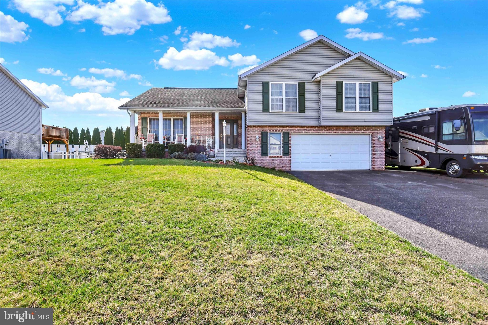 LAURICH MEADOWS - Residential