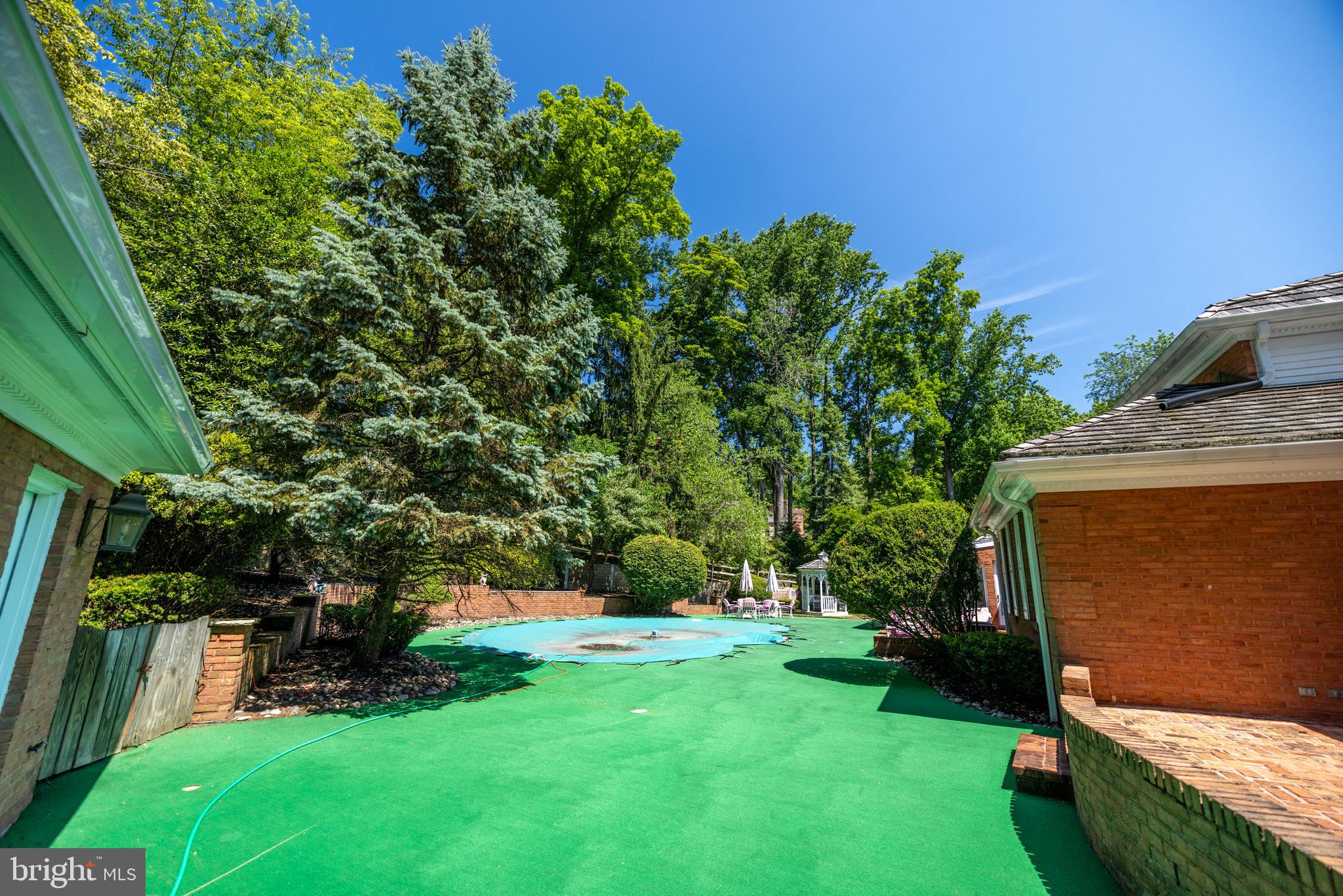 SPRINGTON POINTE - Residential