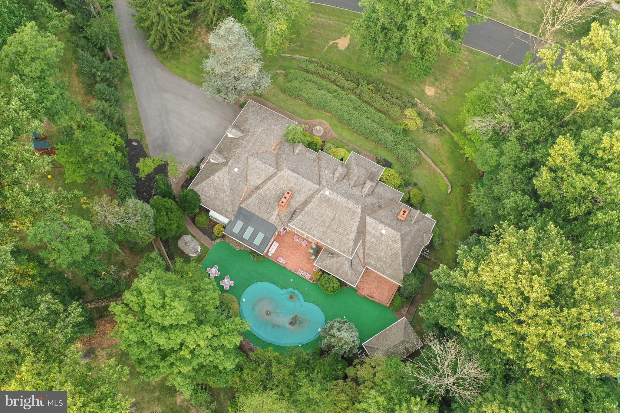 SPRINGTON POINTE - Residential