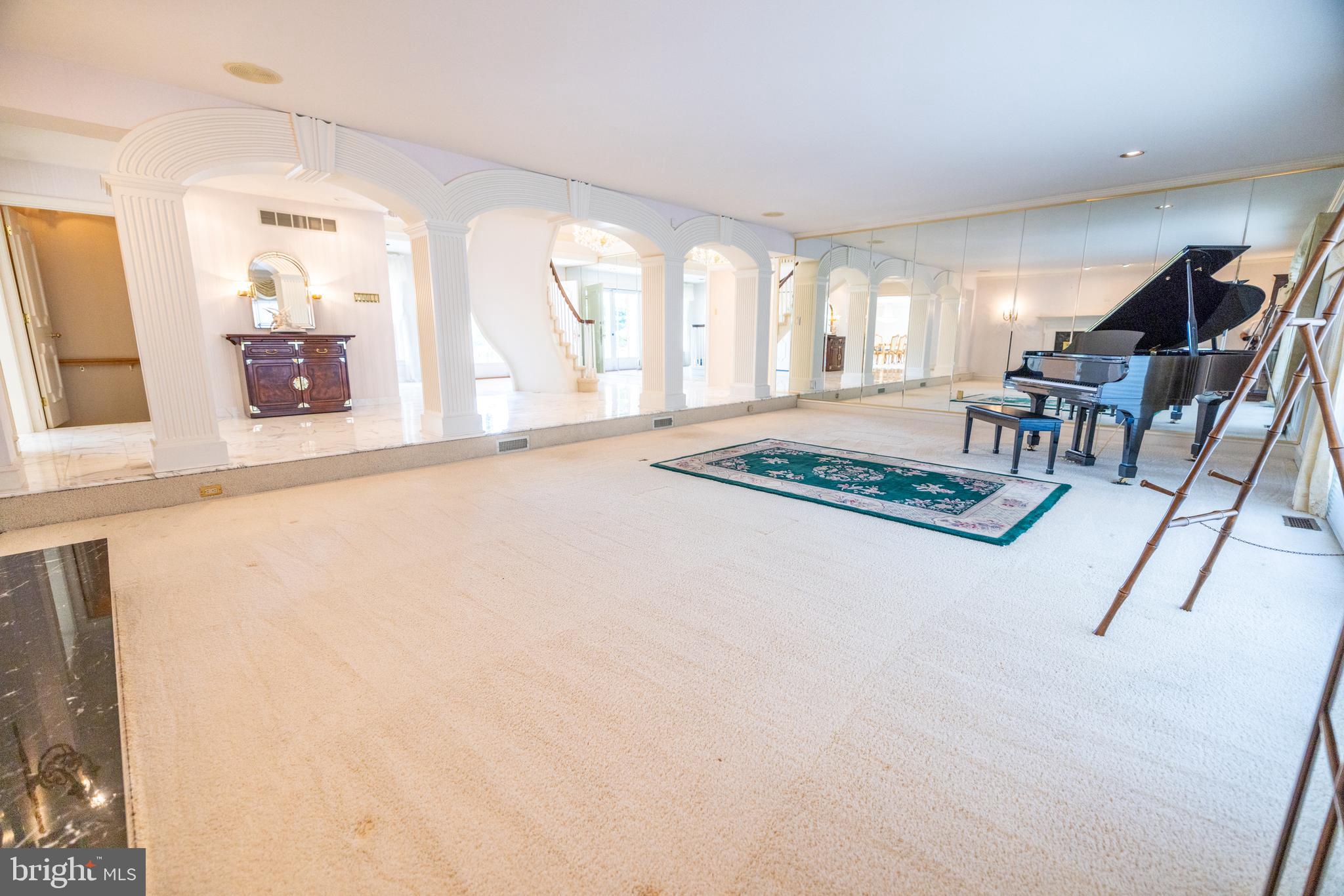 SPRINGTON POINTE - Residential