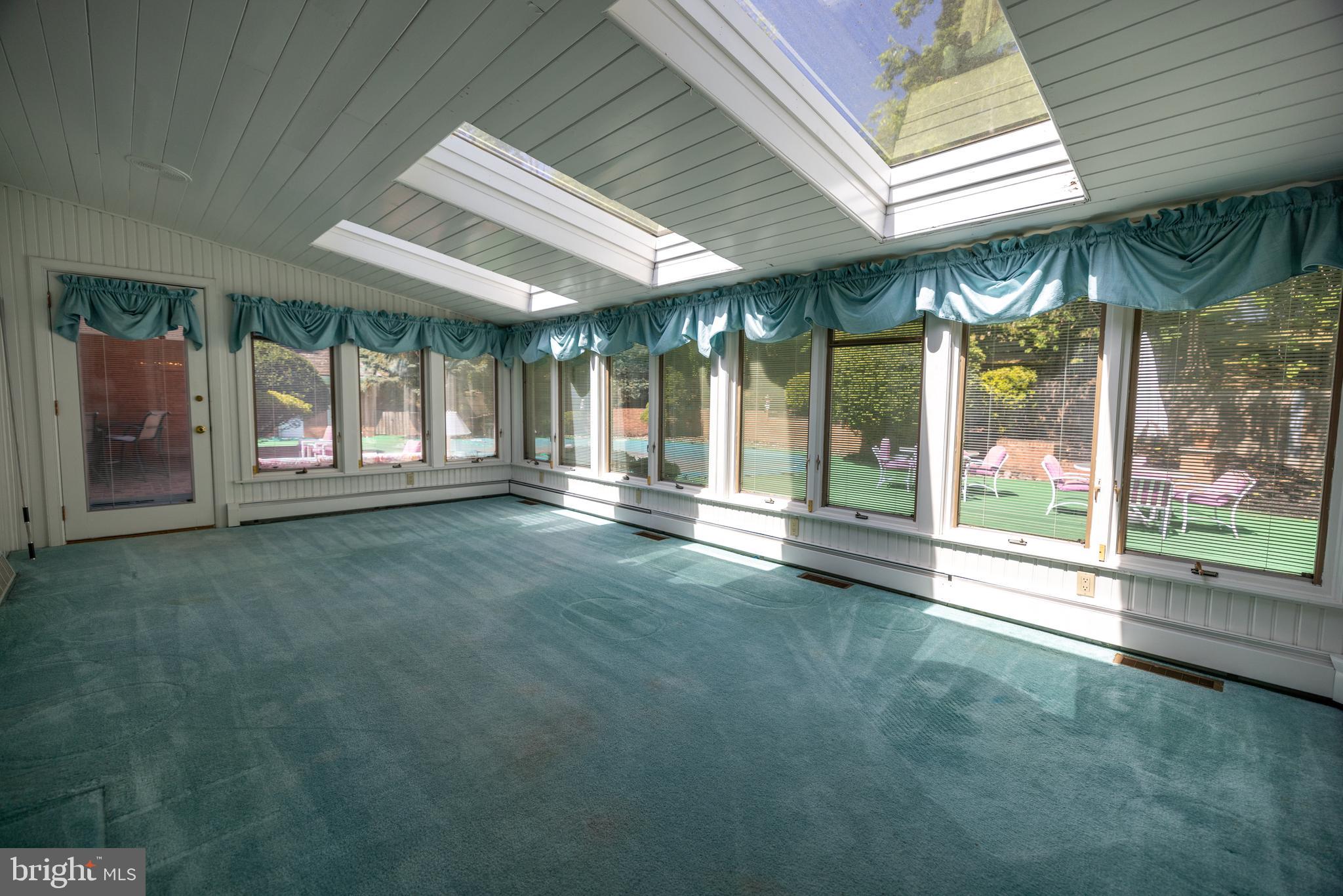 SPRINGTON POINTE - Residential