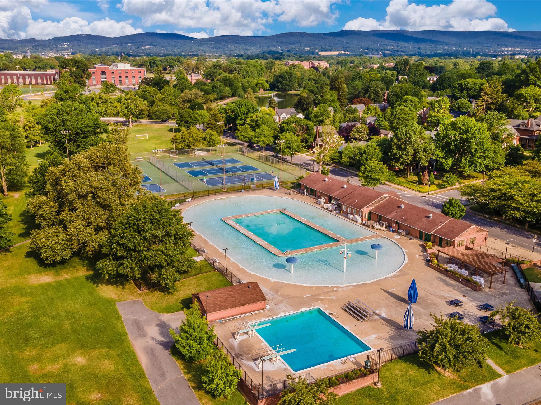 BAKER PARK - Residential