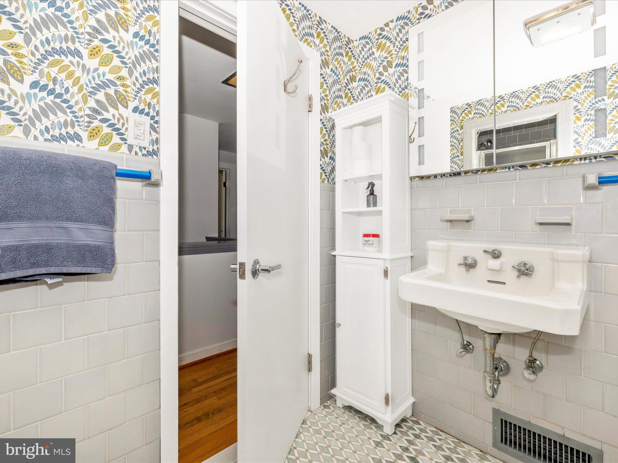 BAKER PARK - Residential