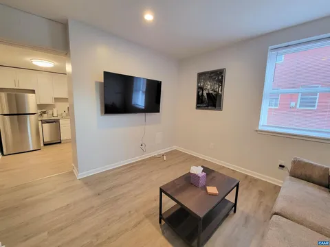 1511 High St Unit 3, Charlottesville, VA MLS: 660299