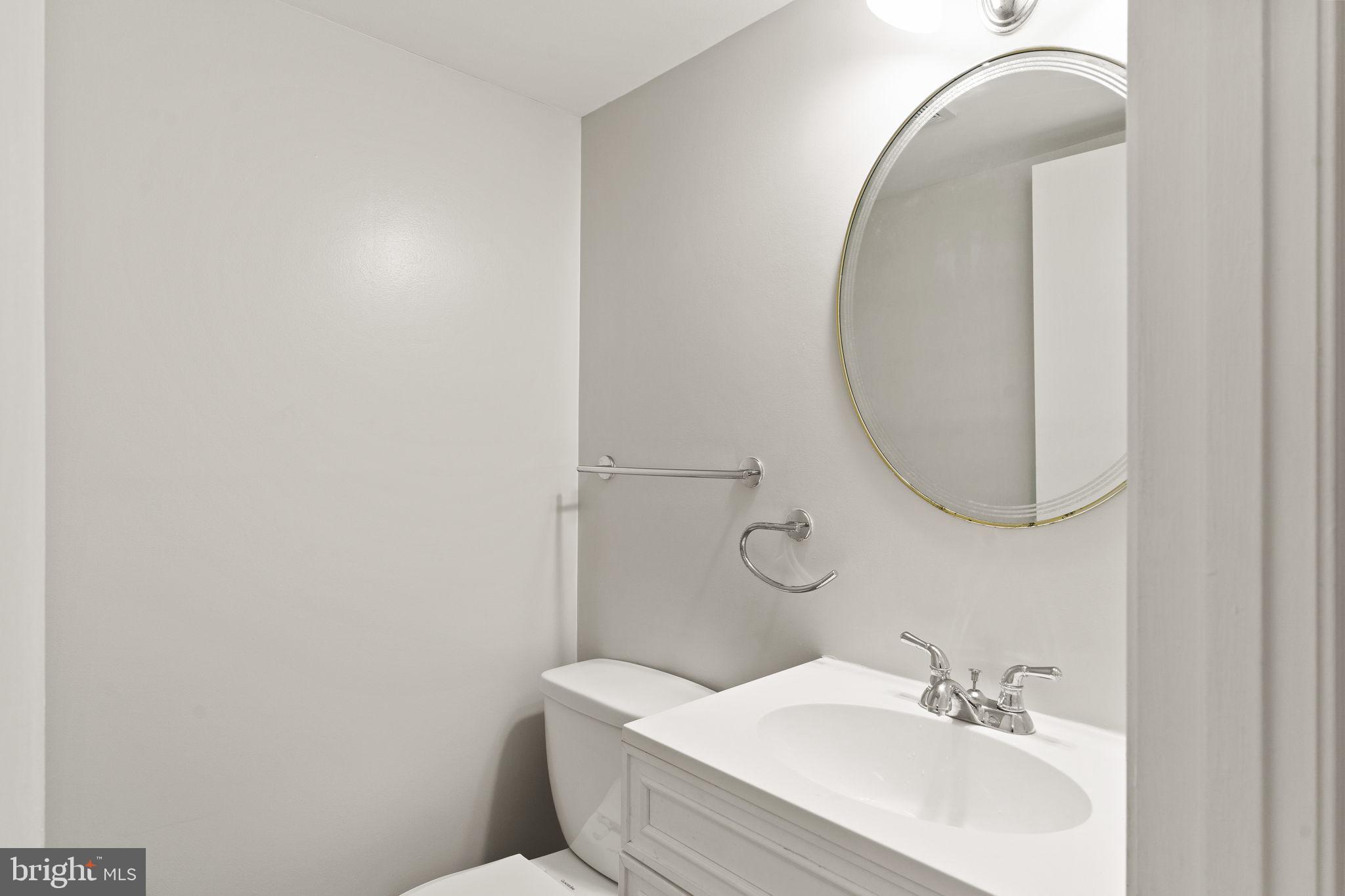 KEENE  MILL WOODS - Residential