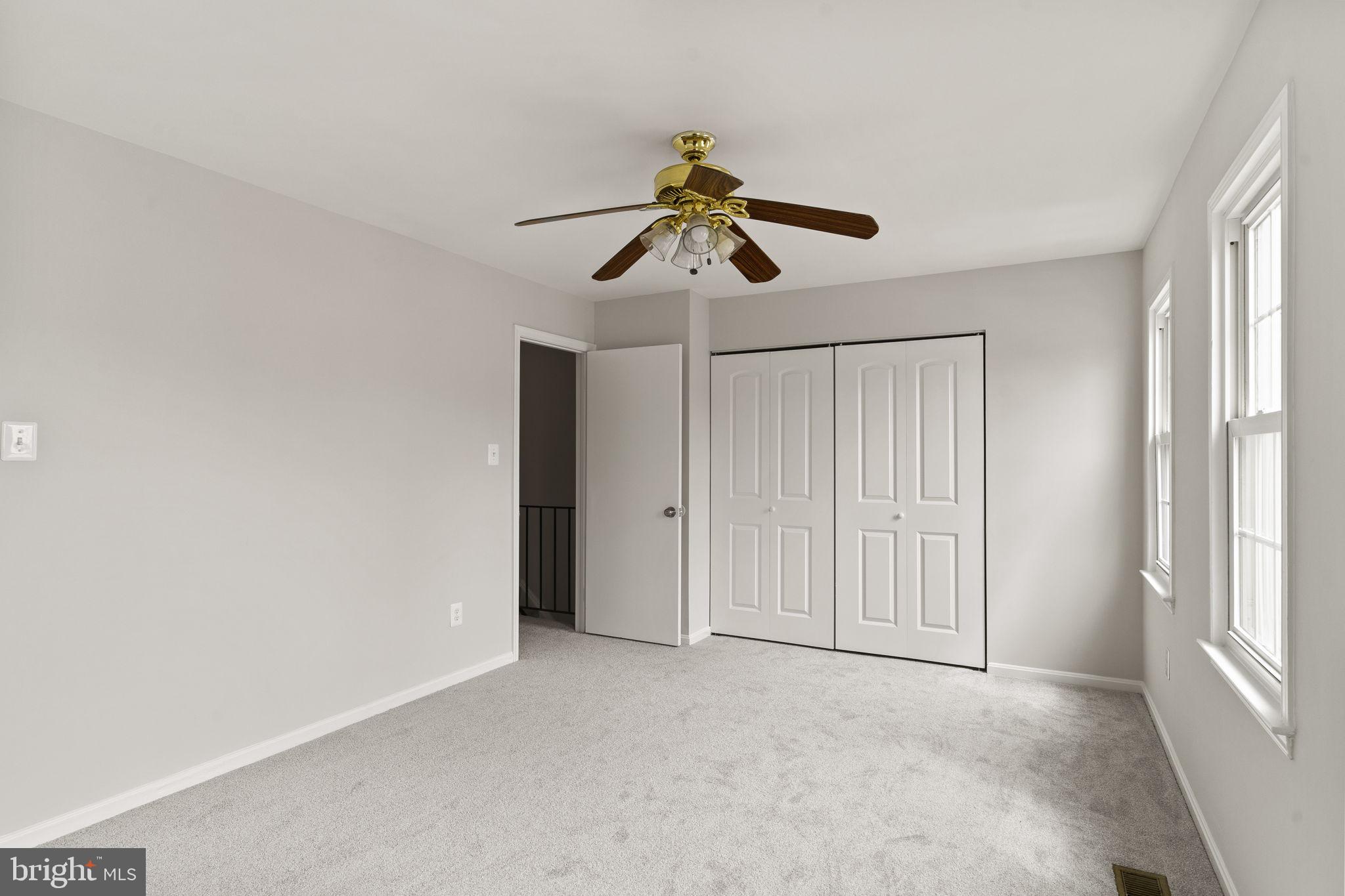 KEENE  MILL WOODS - Residential