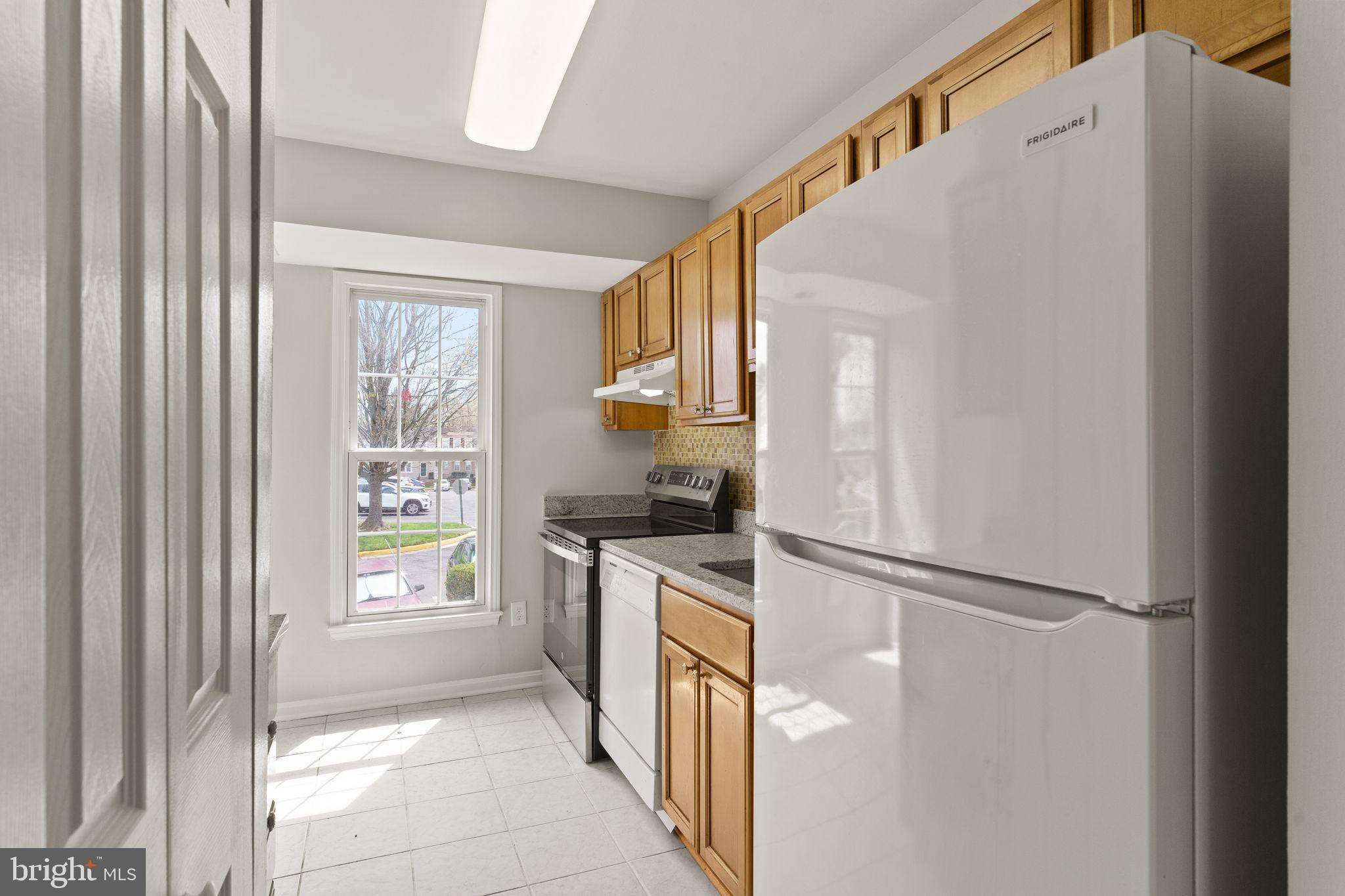 KEENE  MILL WOODS - Residential