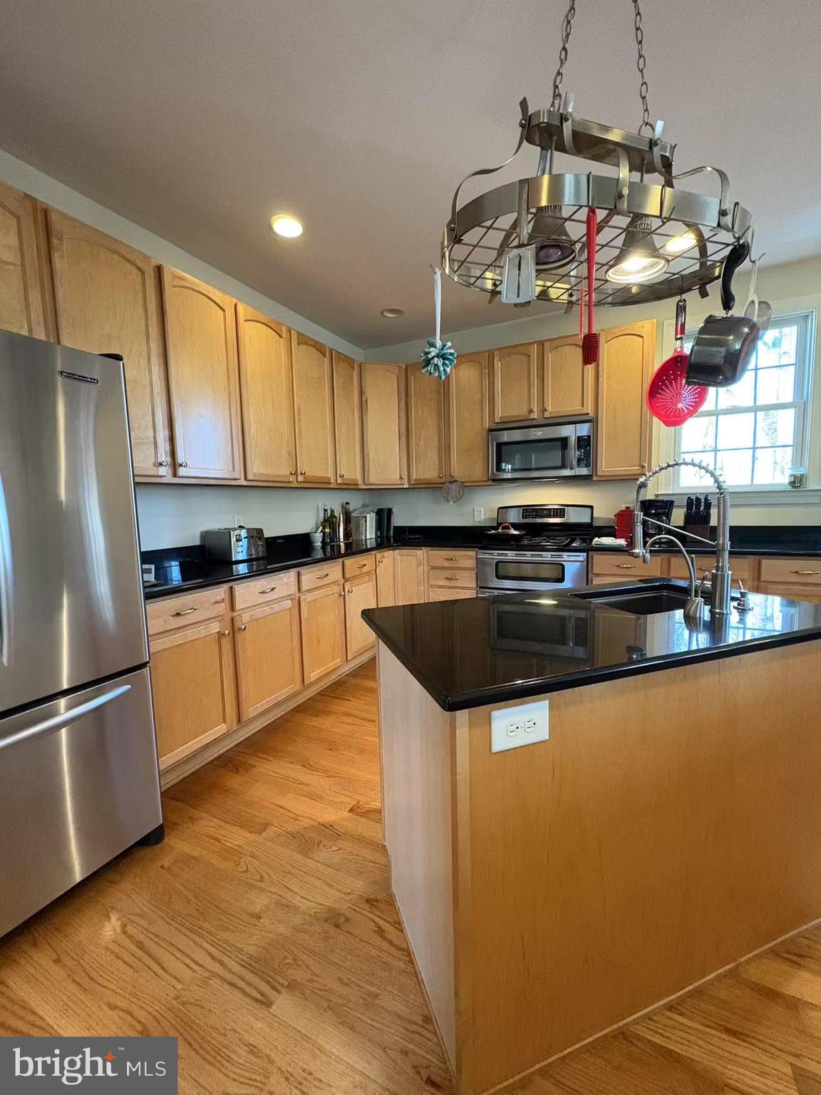 BAY HIGHLANDS - Residential