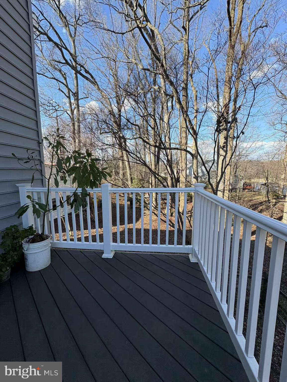 BAY HIGHLANDS - Residential