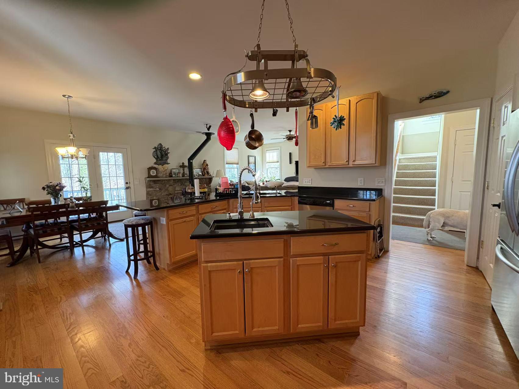 BAY HIGHLANDS - Residential