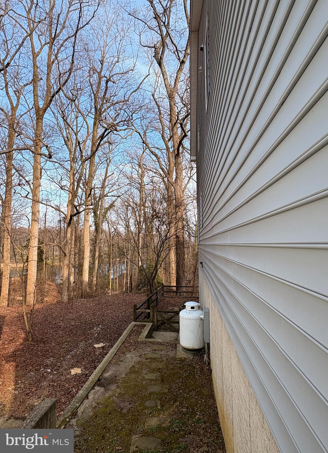 BAY HIGHLANDS - Residential