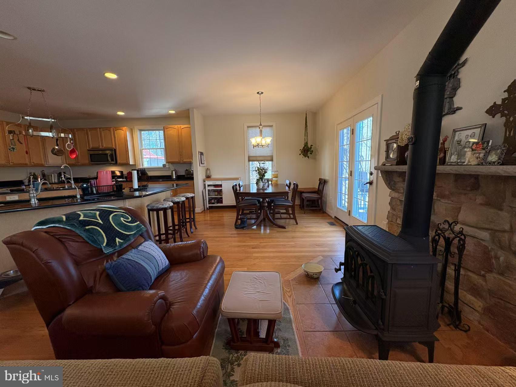 BAY HIGHLANDS - Residential