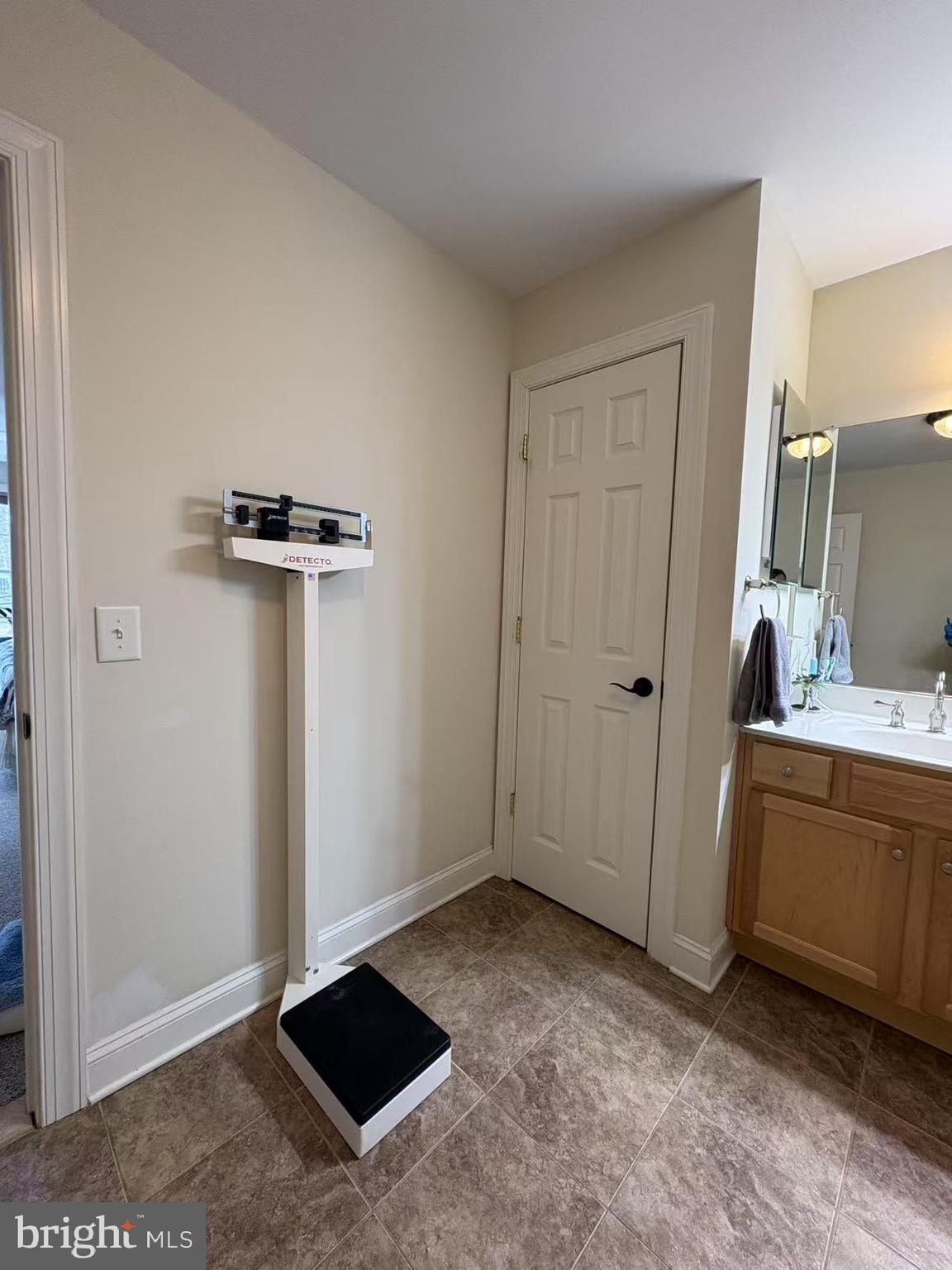 BAY HIGHLANDS - Residential