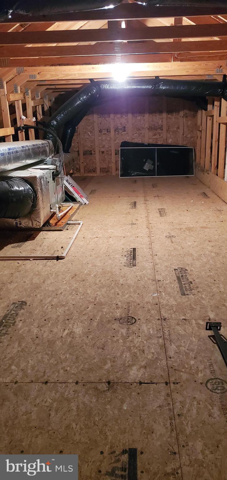 BAY HIGHLANDS - Residential