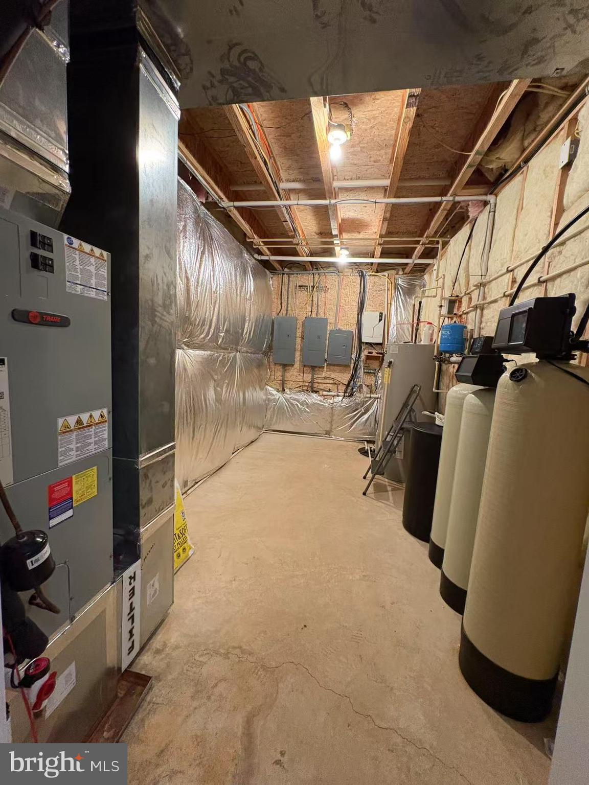 BAY HIGHLANDS - Residential