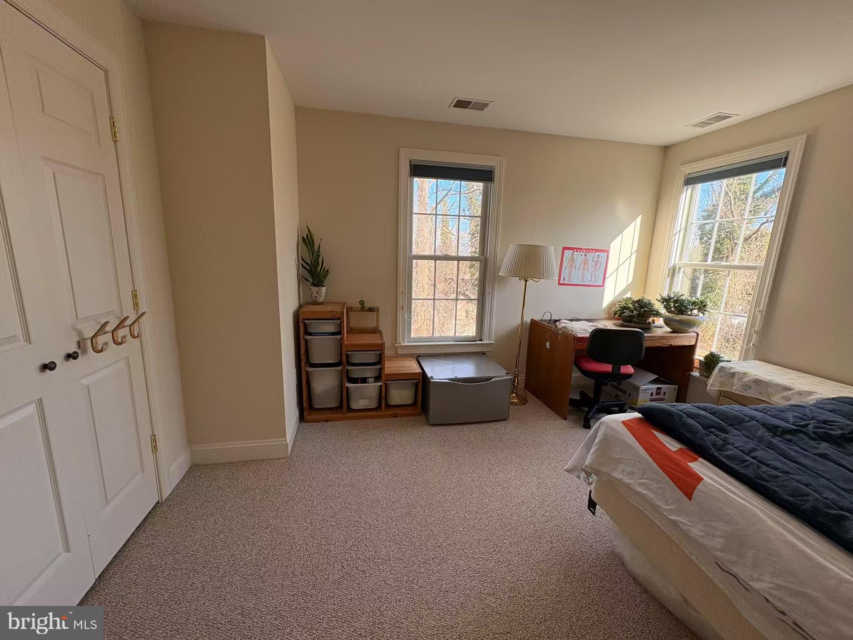 BAY HIGHLANDS - Residential