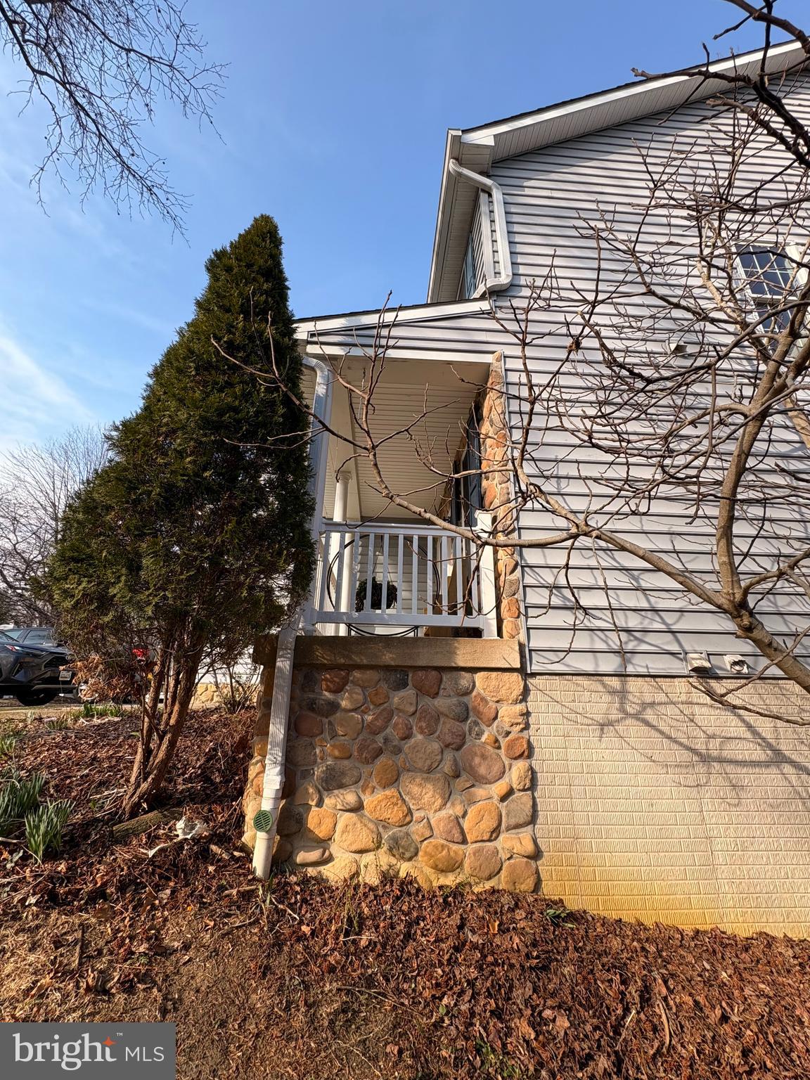 BAY HIGHLANDS - Residential