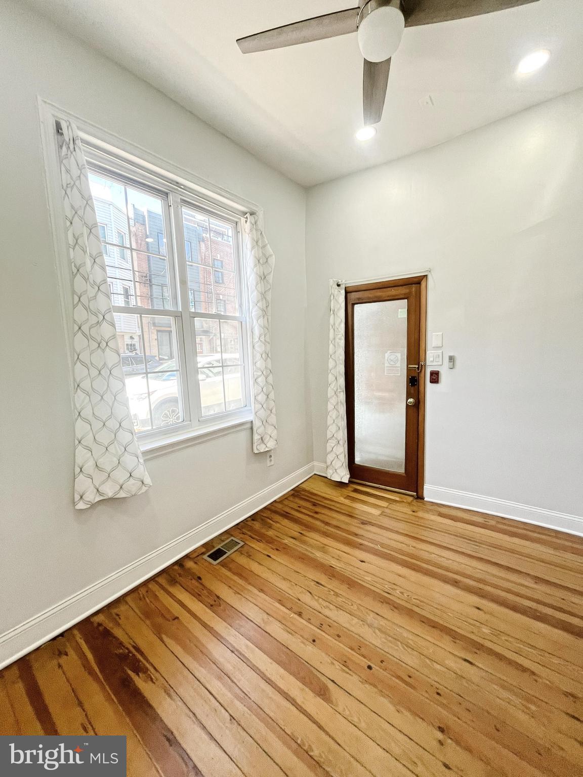 BELLA VISTA - Residential Lease