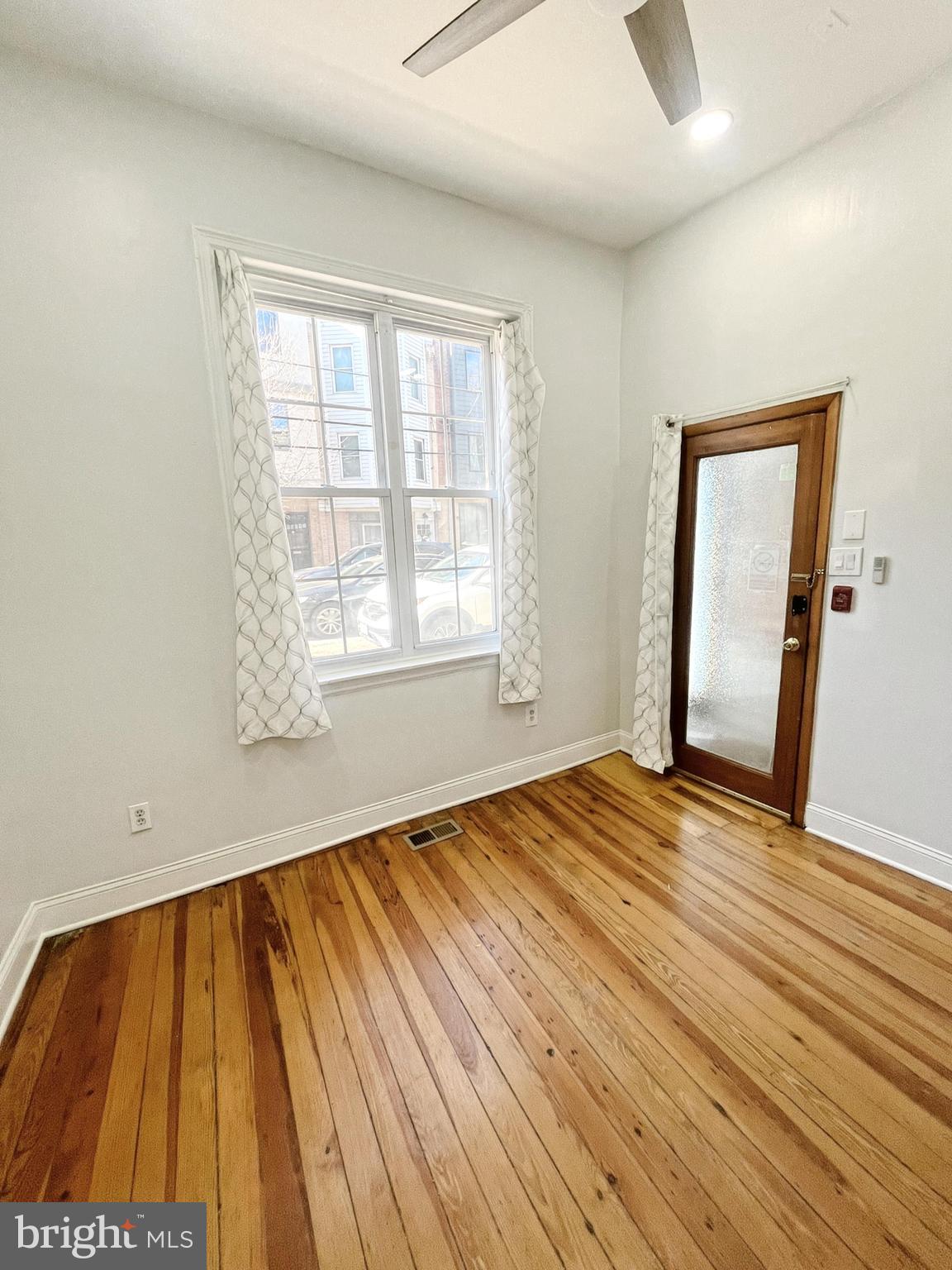 BELLA VISTA - Residential Lease