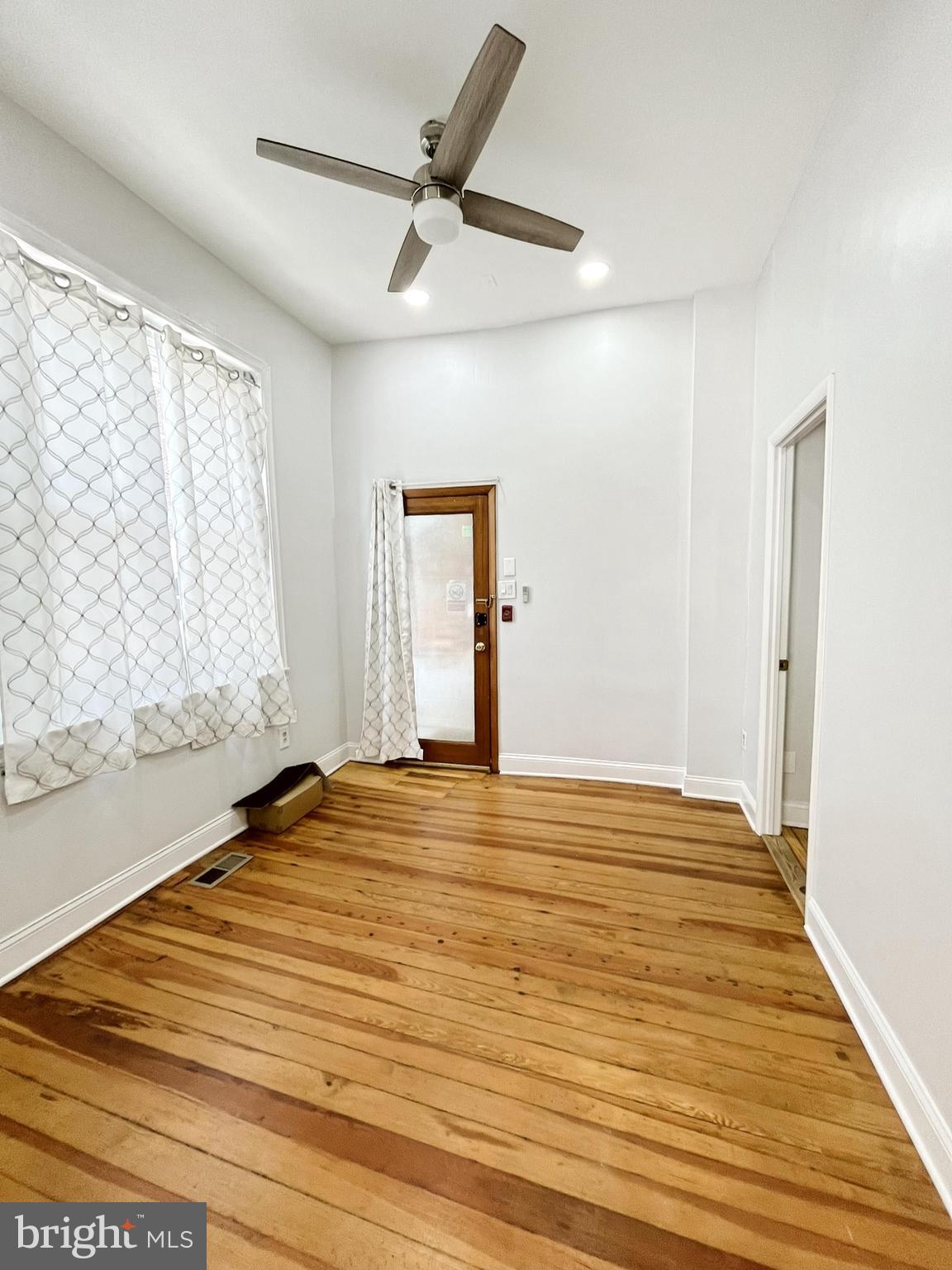 BELLA VISTA - Residential Lease