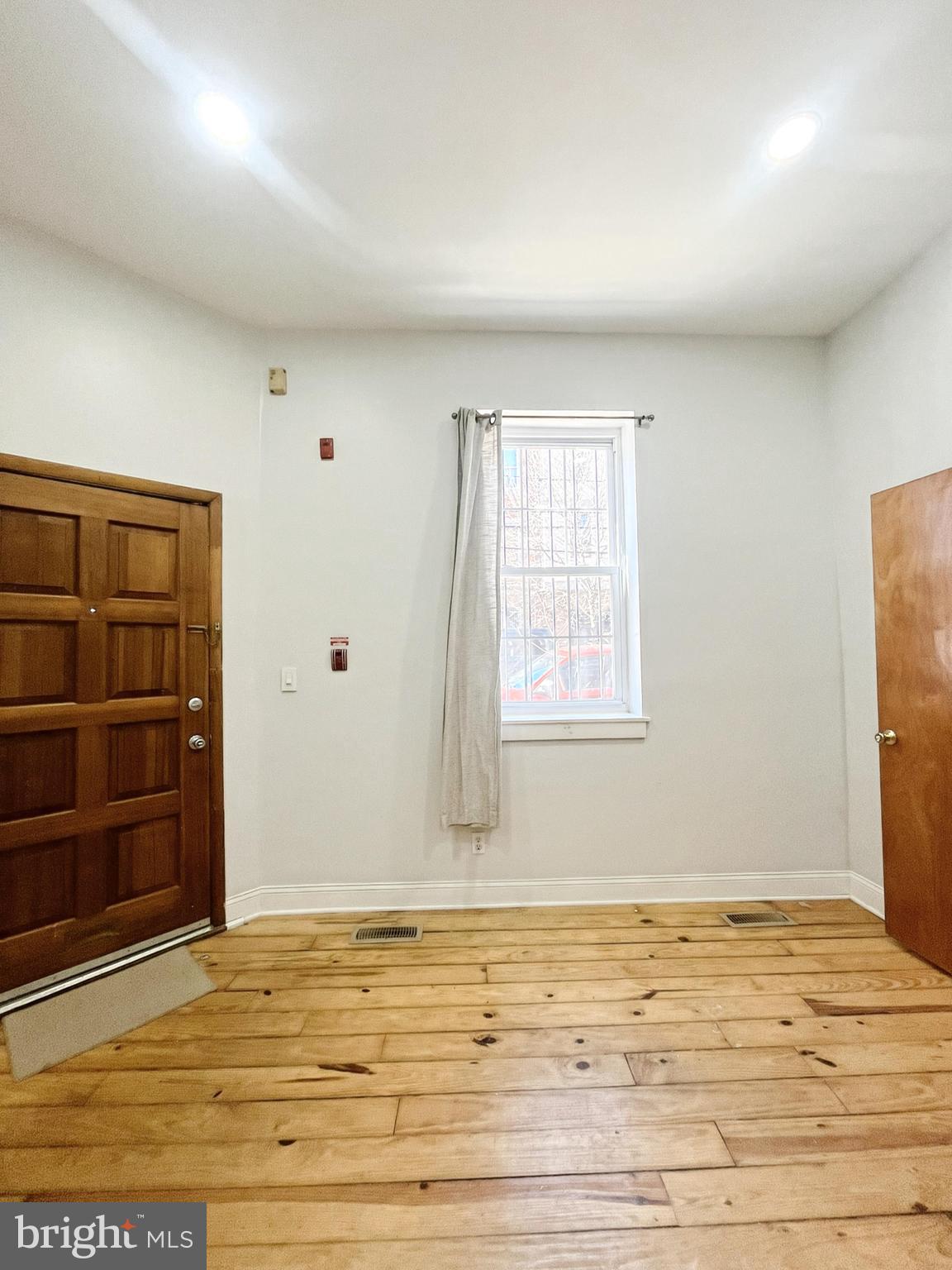 BELLA VISTA - Residential Lease