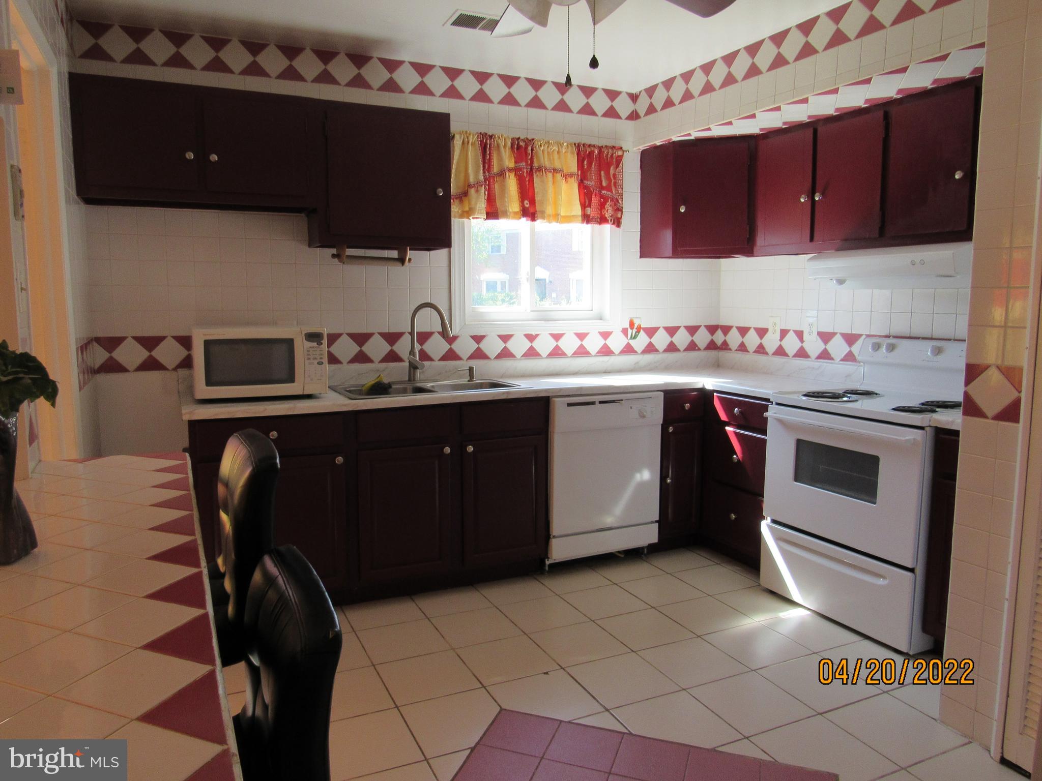 WILLOWBROOK - Residential