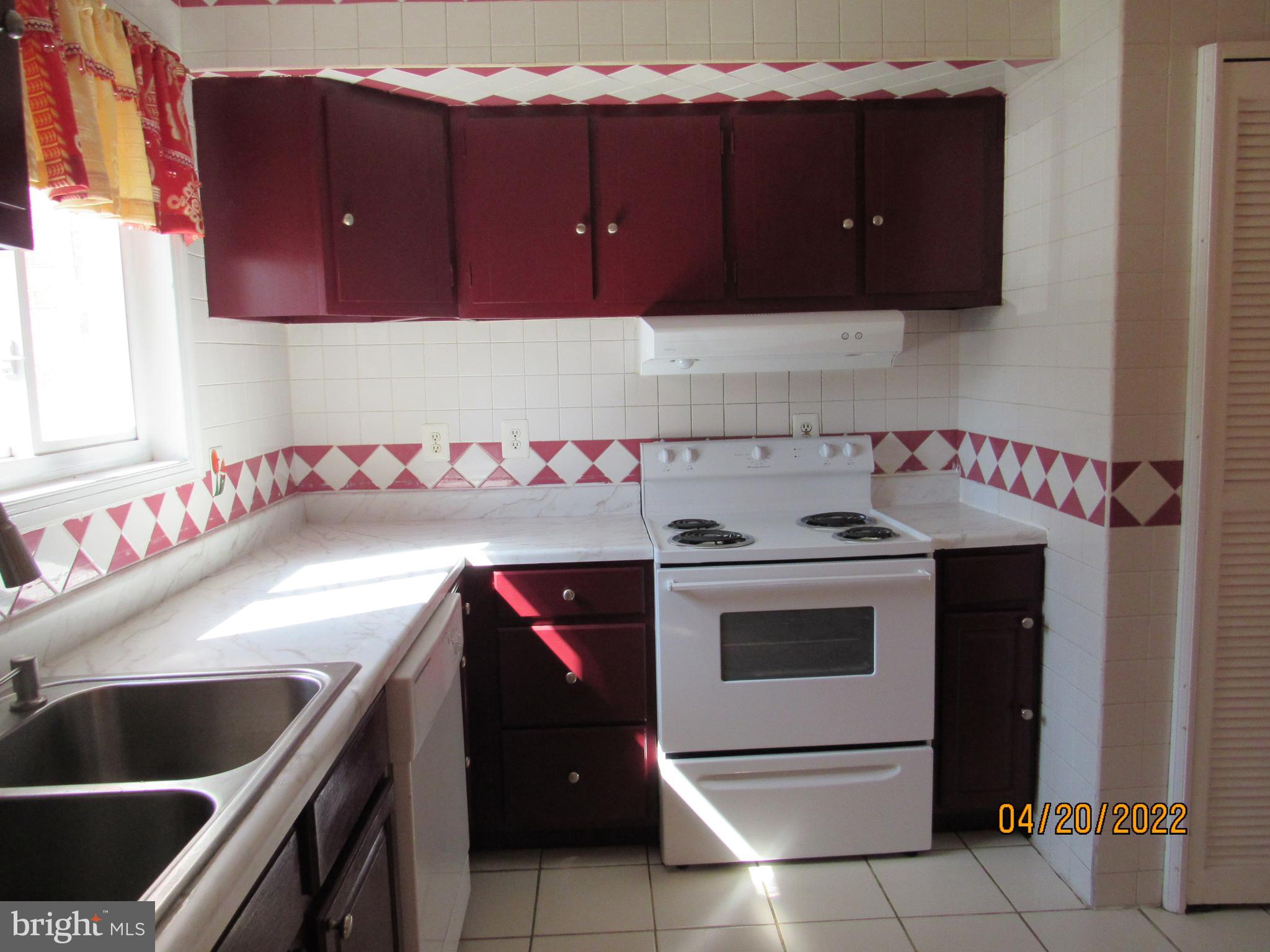 WILLOWBROOK - Residential