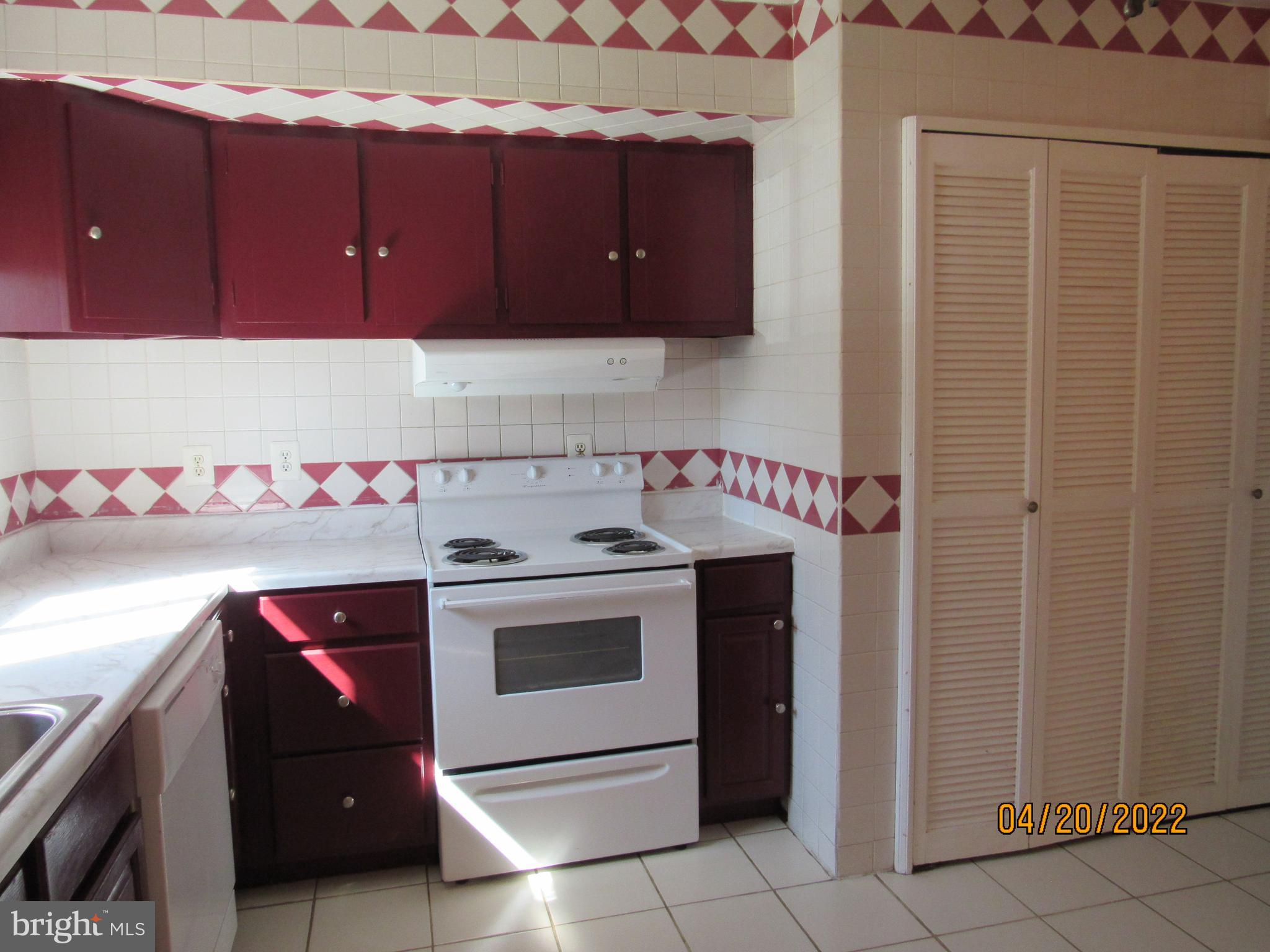 WILLOWBROOK - Residential