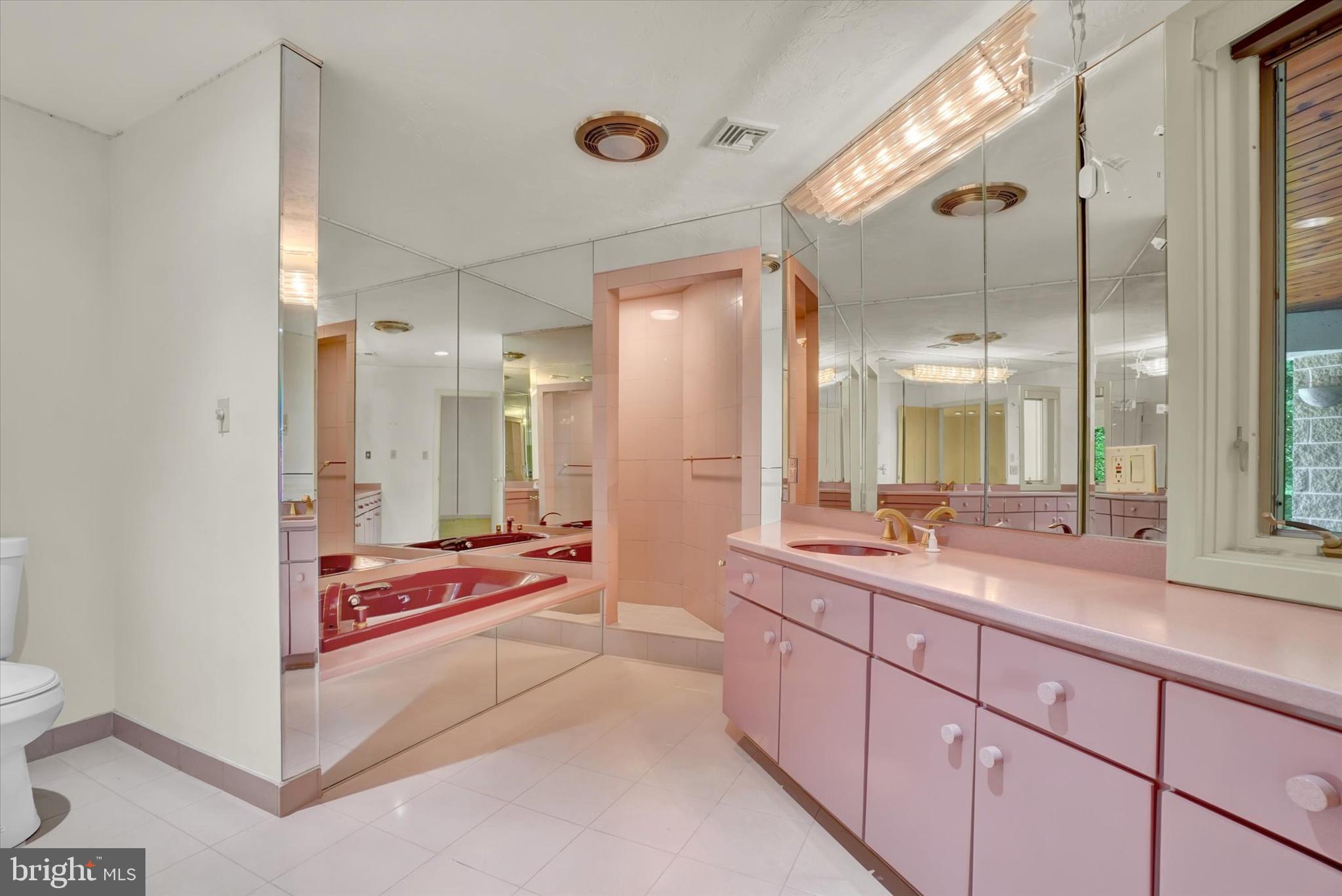 SPRINGETTS OAKS - Residential