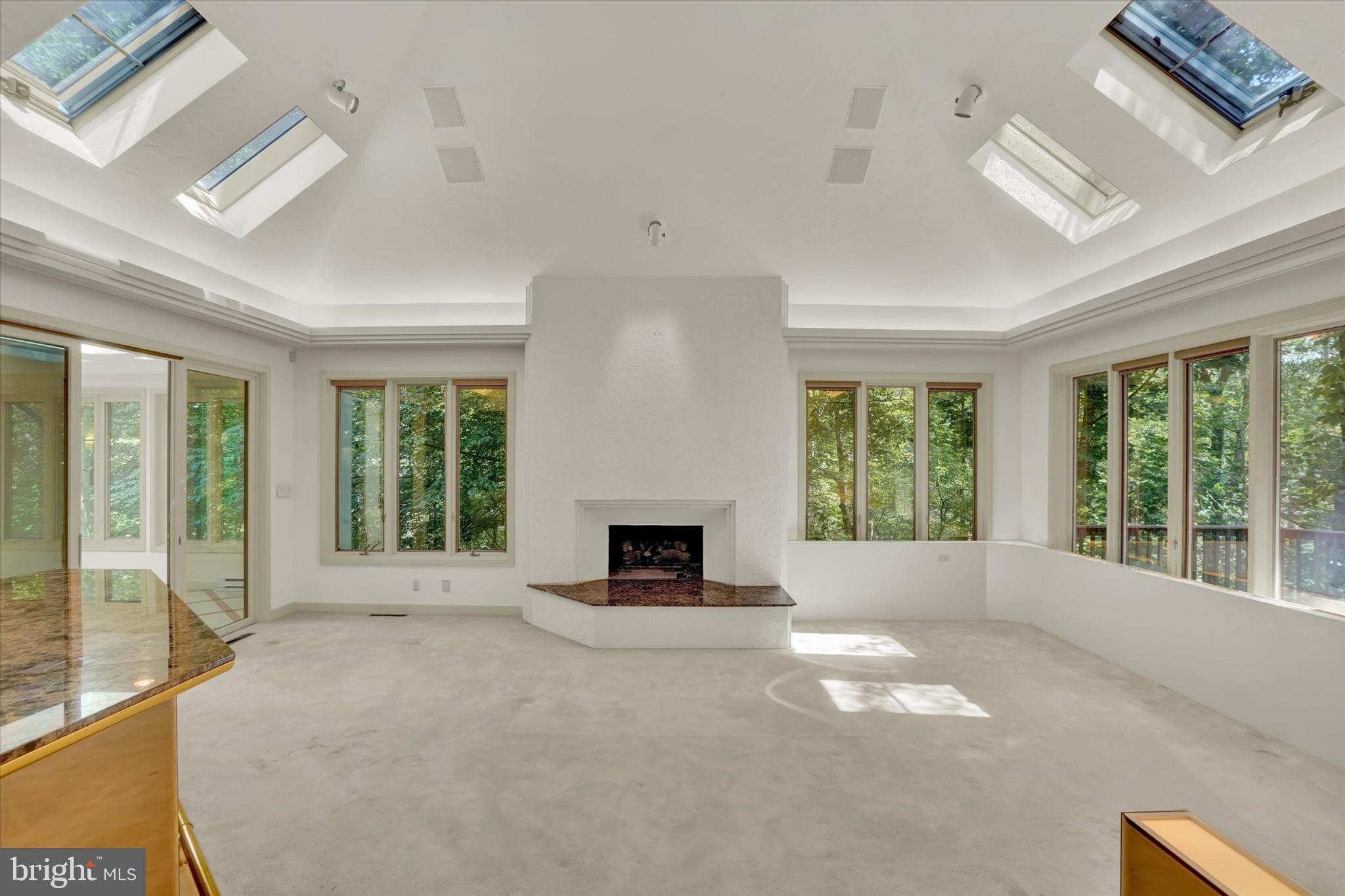 SPRINGETTS OAKS - Residential