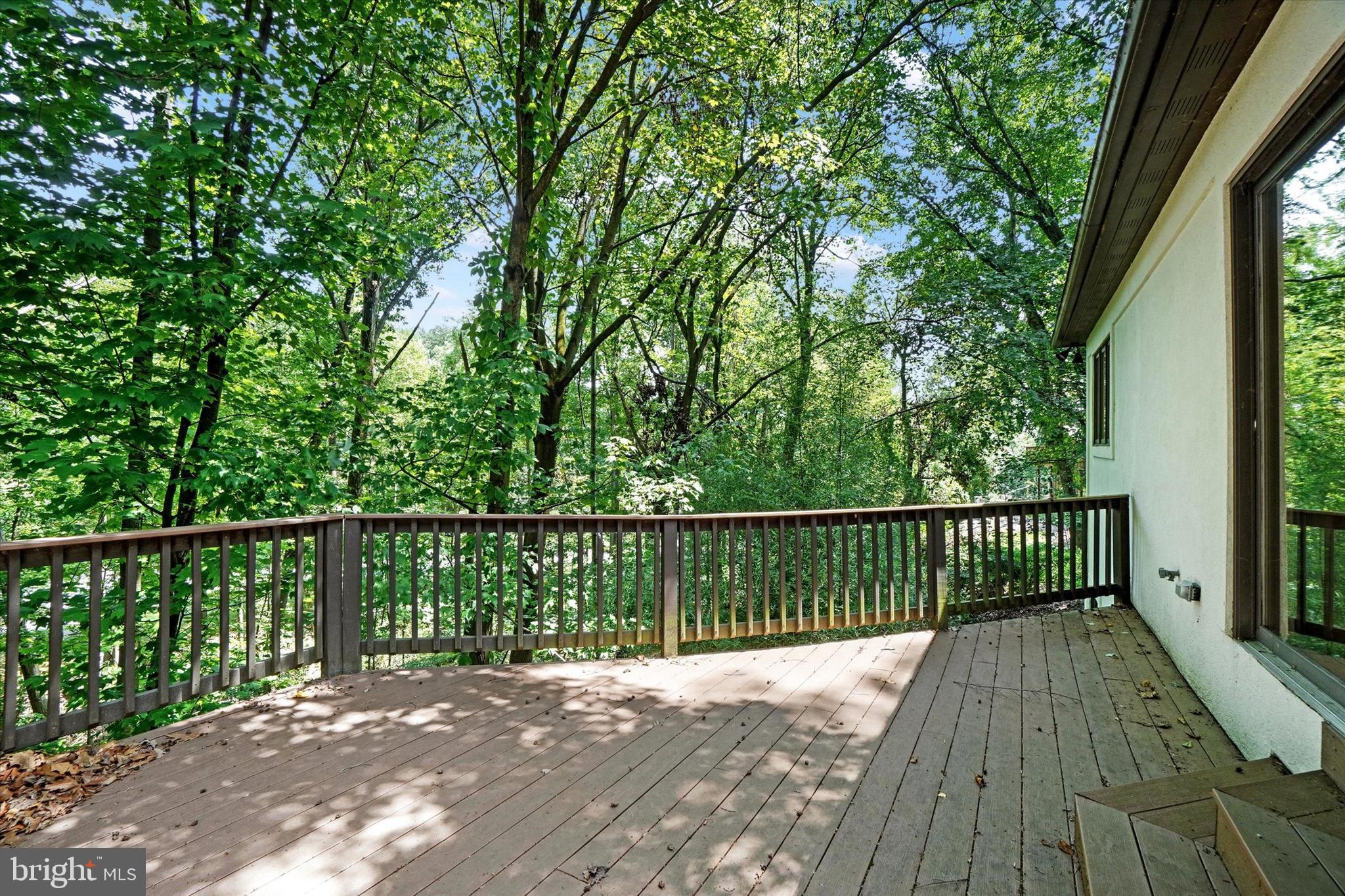 SPRINGETTS OAKS - Residential