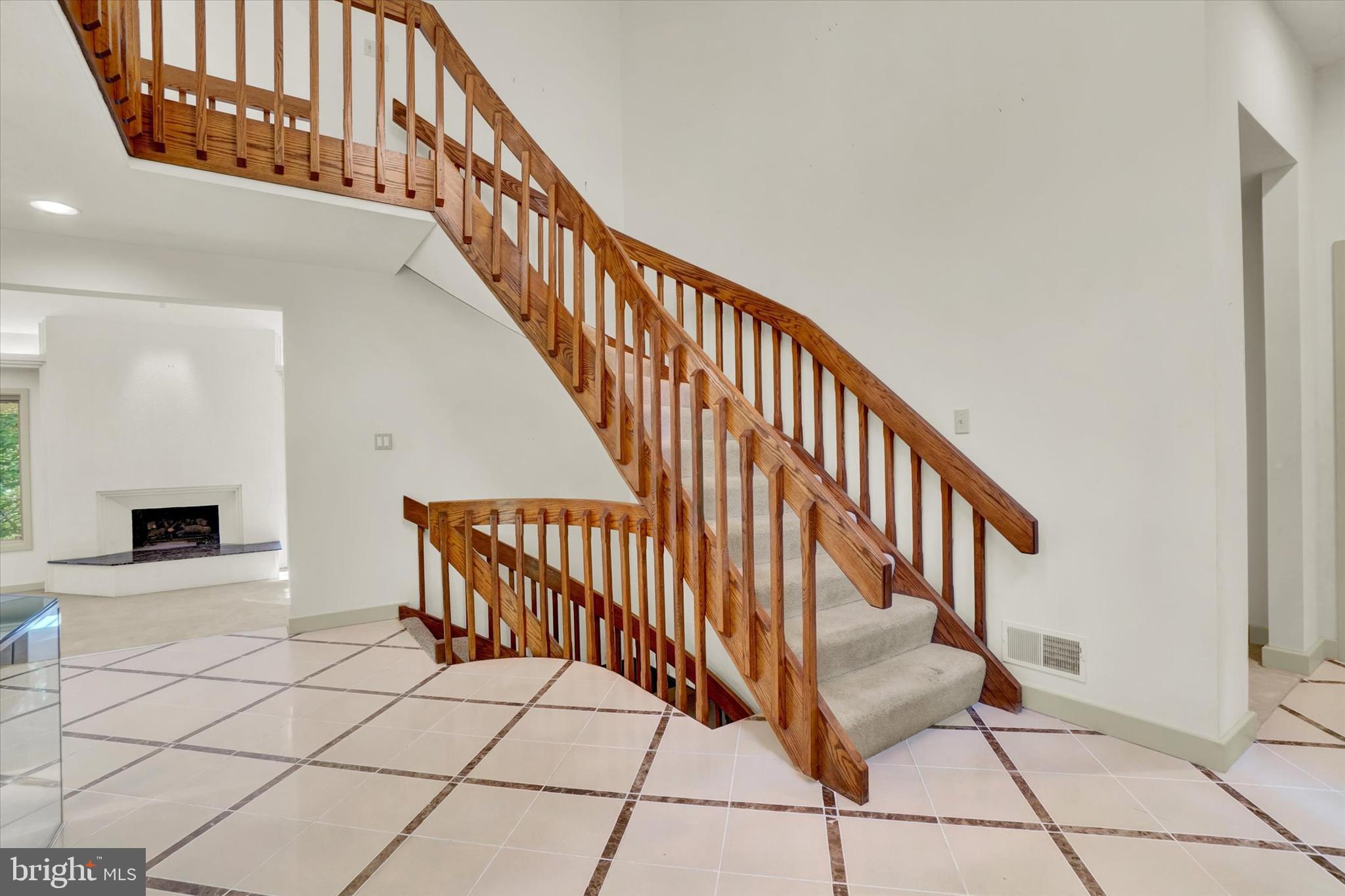 SPRINGETTS OAKS - Residential