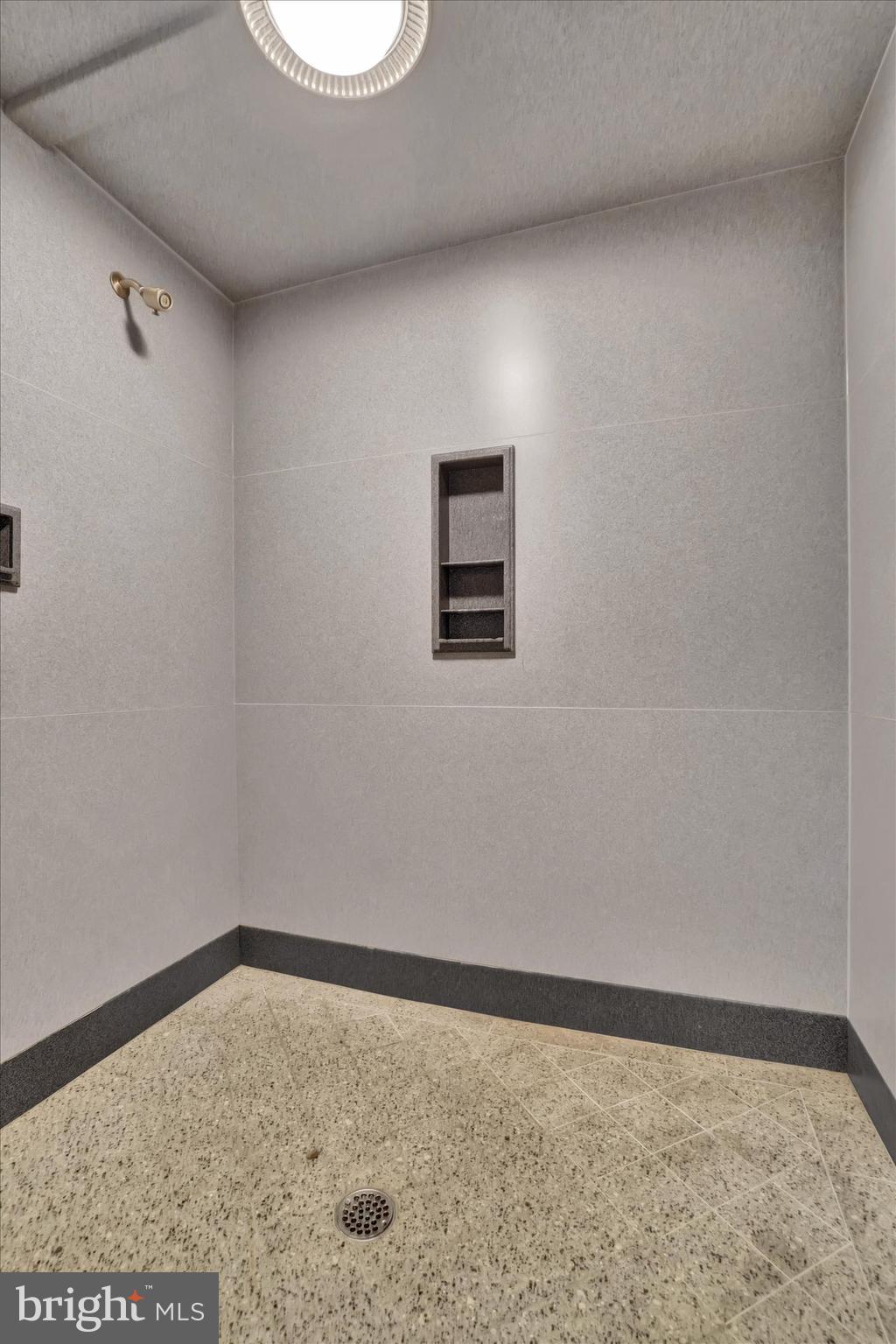 SPRINGETTS OAKS - Residential