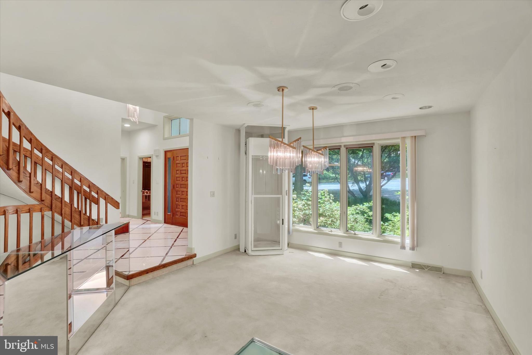 SPRINGETTS OAKS - Residential