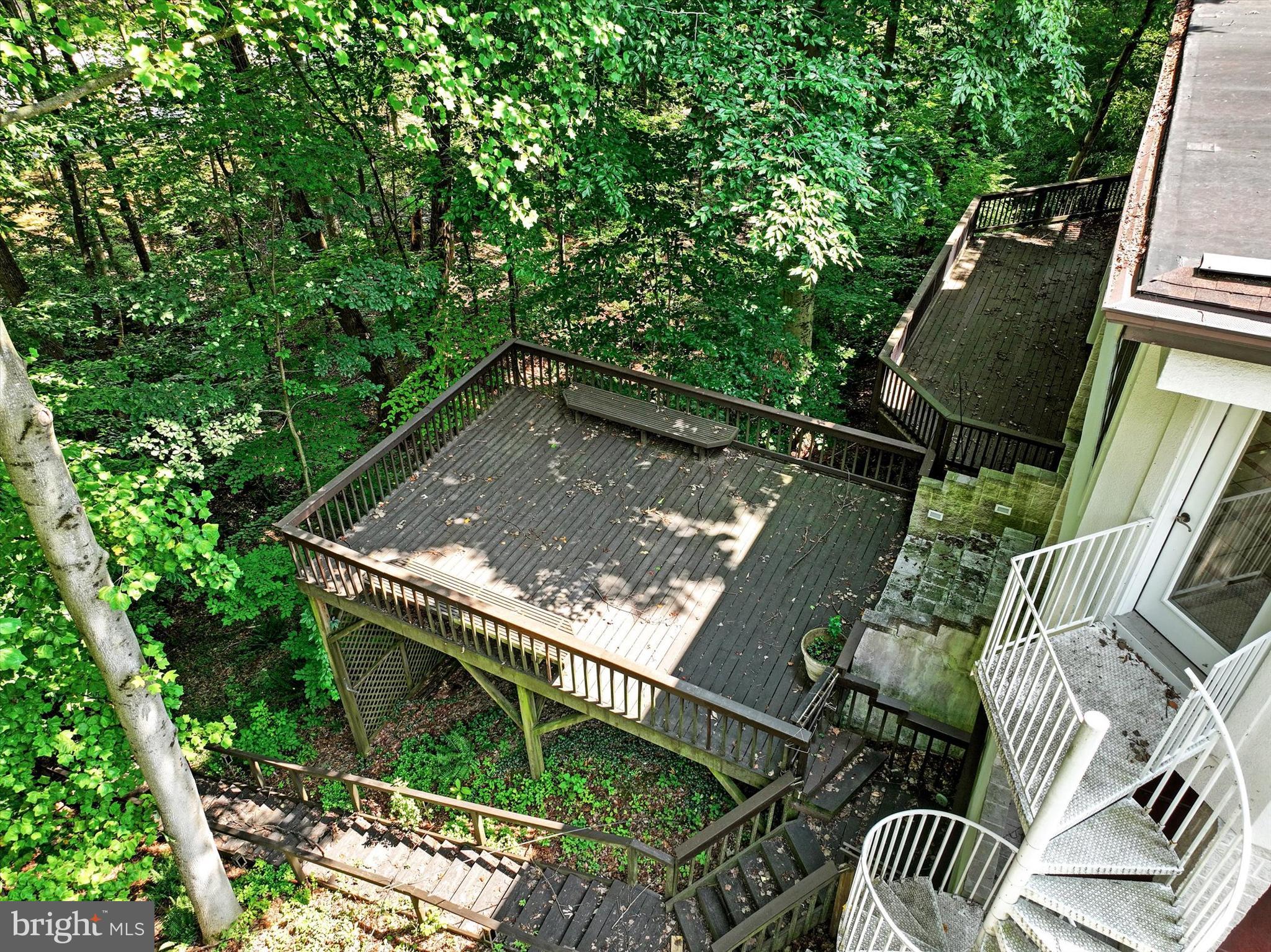 SPRINGETTS OAKS - Residential