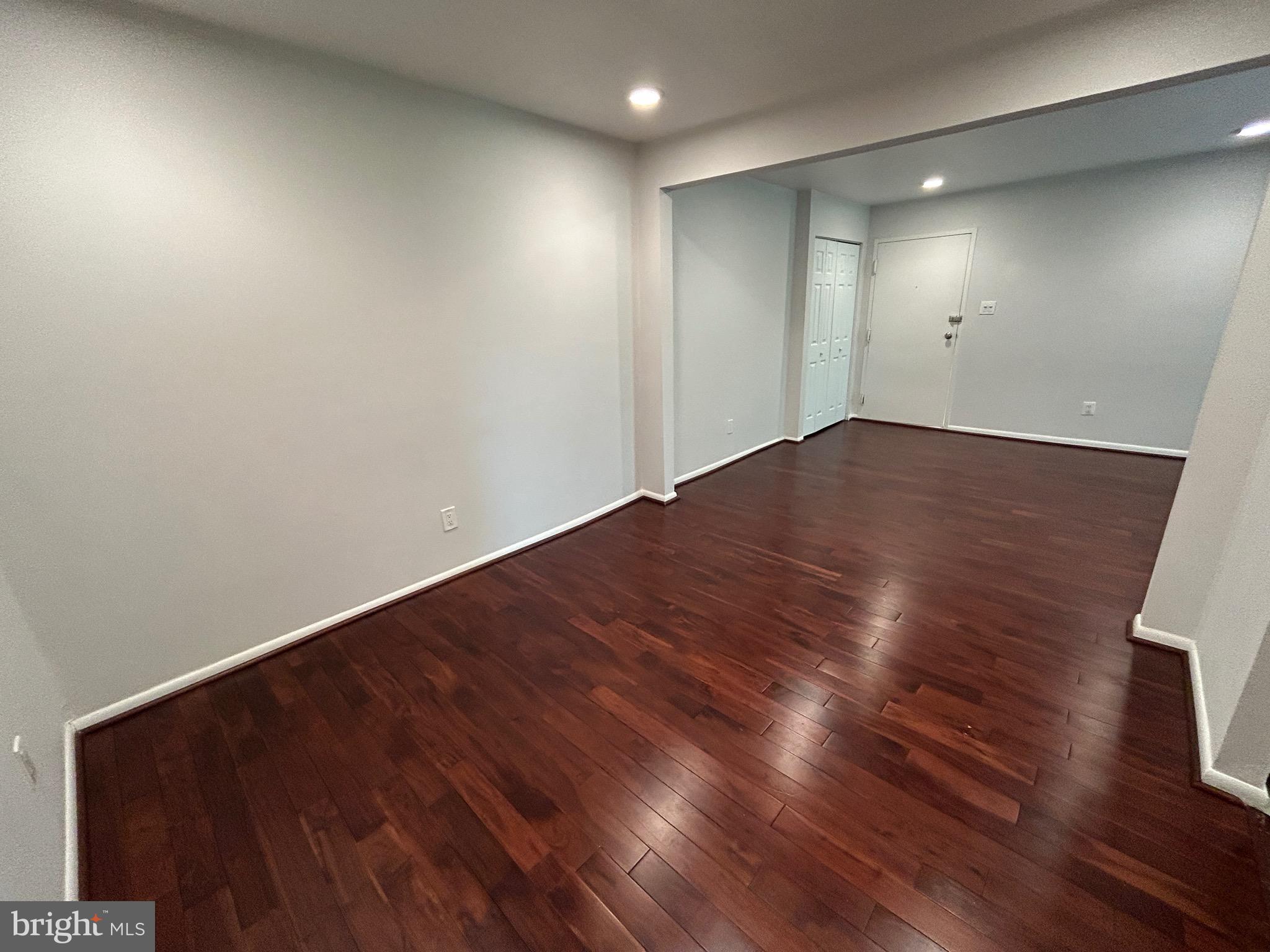 WOODBURN VILLAGE - Residential Lease