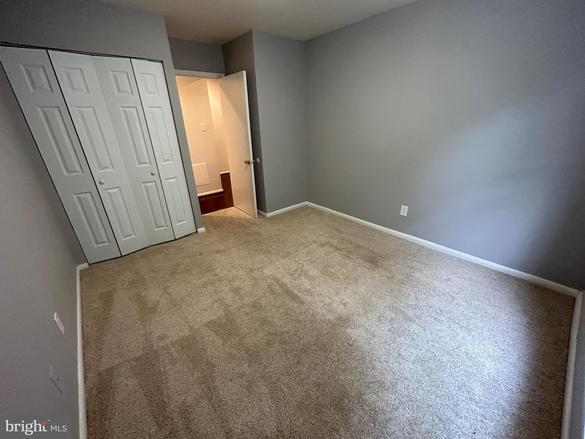 WOODBURN VILLAGE - Residential Lease