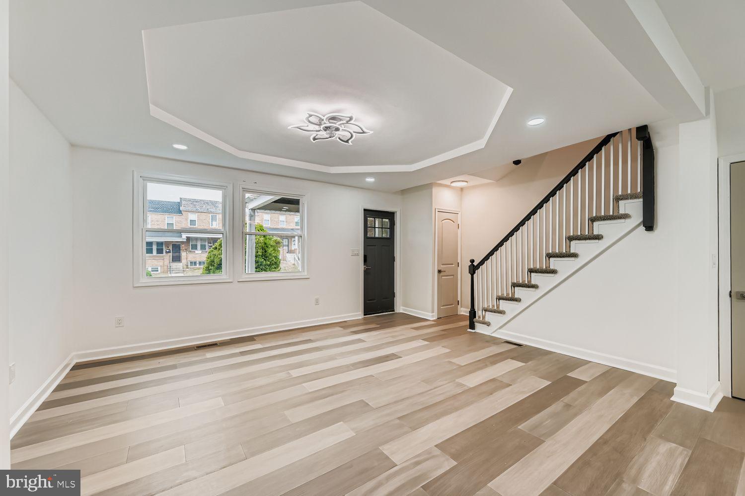 1311 N KENWOOD AVENUE