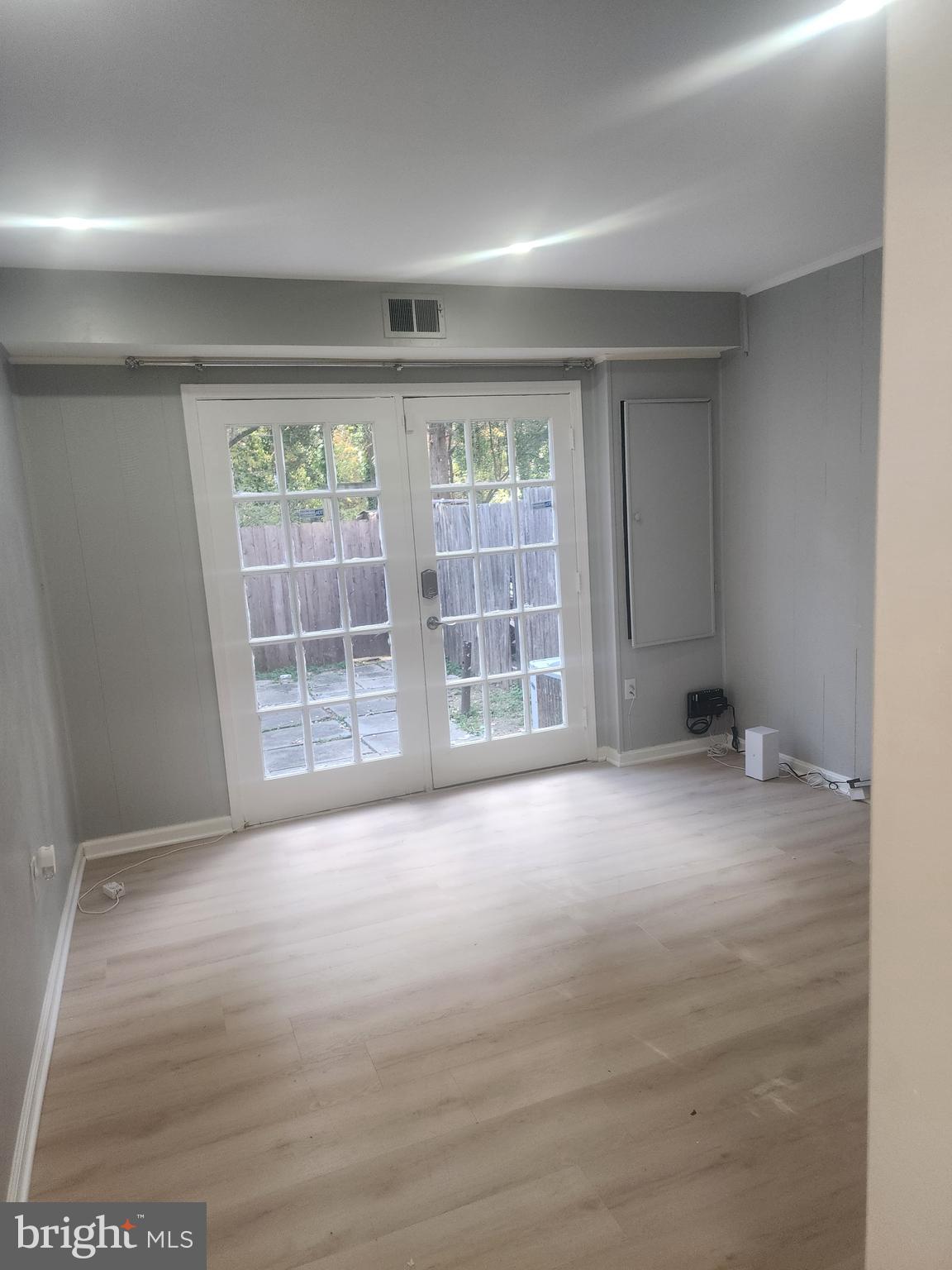 basement for rent ,fully finished ,two bedrooms ,one full bath ,leaving, attached laundry ,all utilities included.