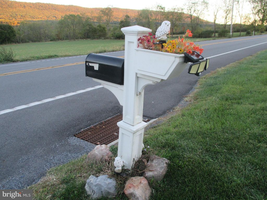 Photo of 25705 Great Cove Rd, MCCONNELLSBURG, PA 17233 (MLS # PAFU2001670)