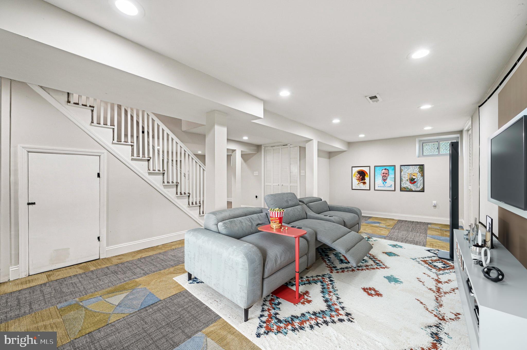 ASHBURTON HISTORIC DISTRICT - Residential