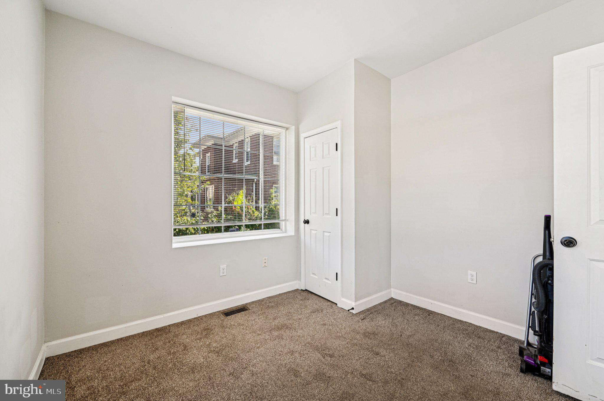 ASHBURTON HISTORIC DISTRICT - Residential