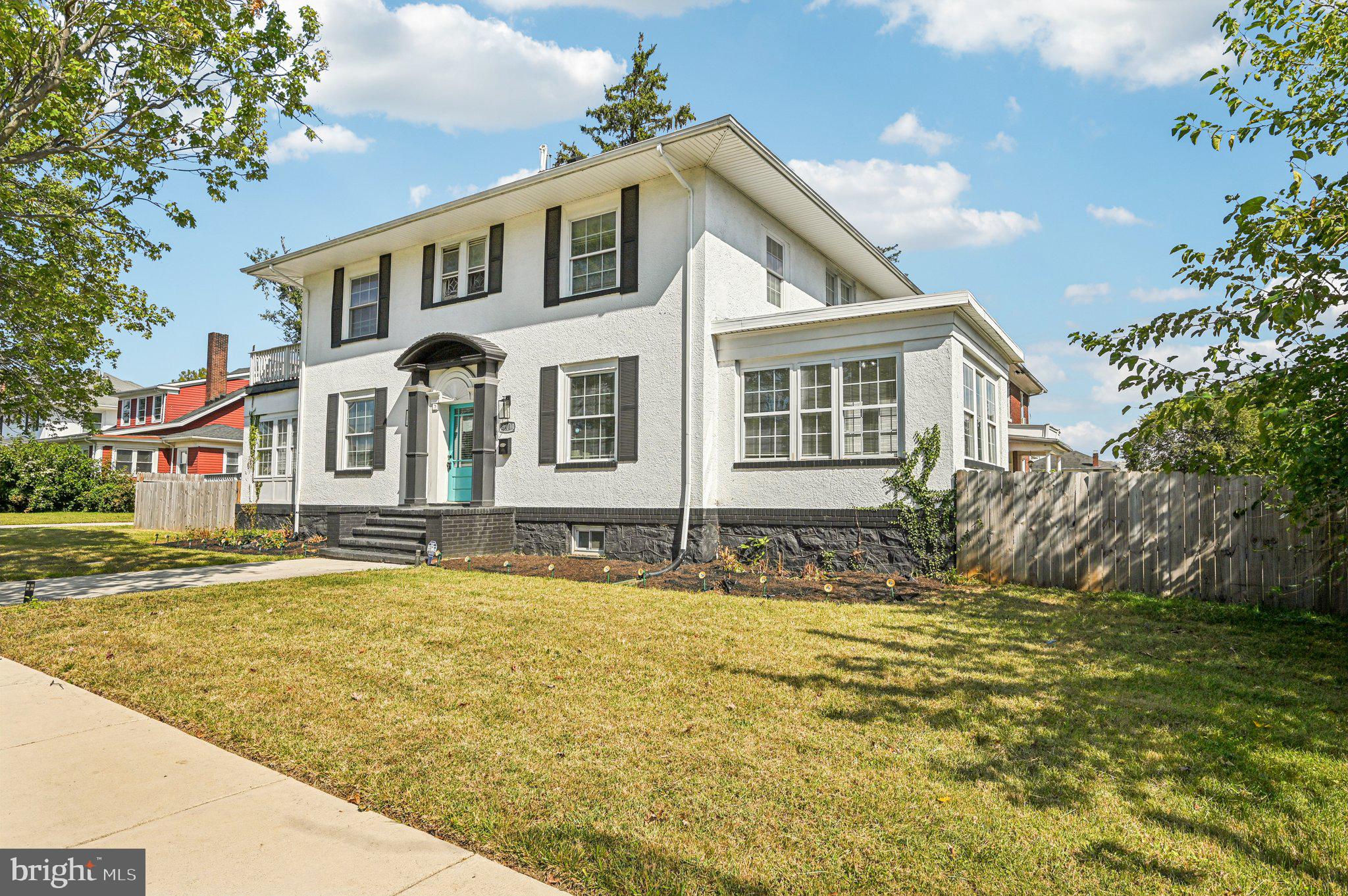ASHBURTON HISTORIC DISTRICT - Residential