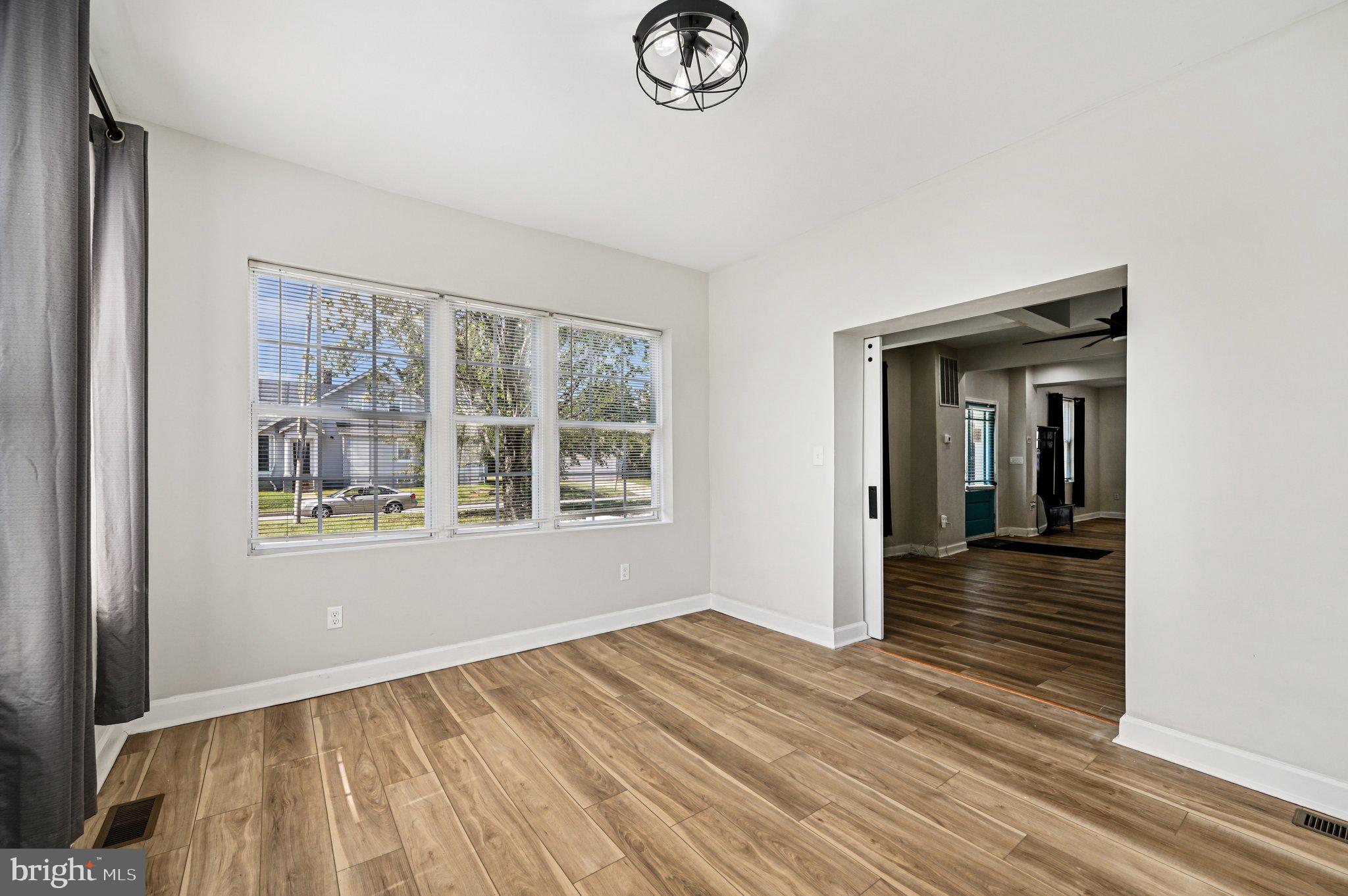 ASHBURTON HISTORIC DISTRICT - Residential